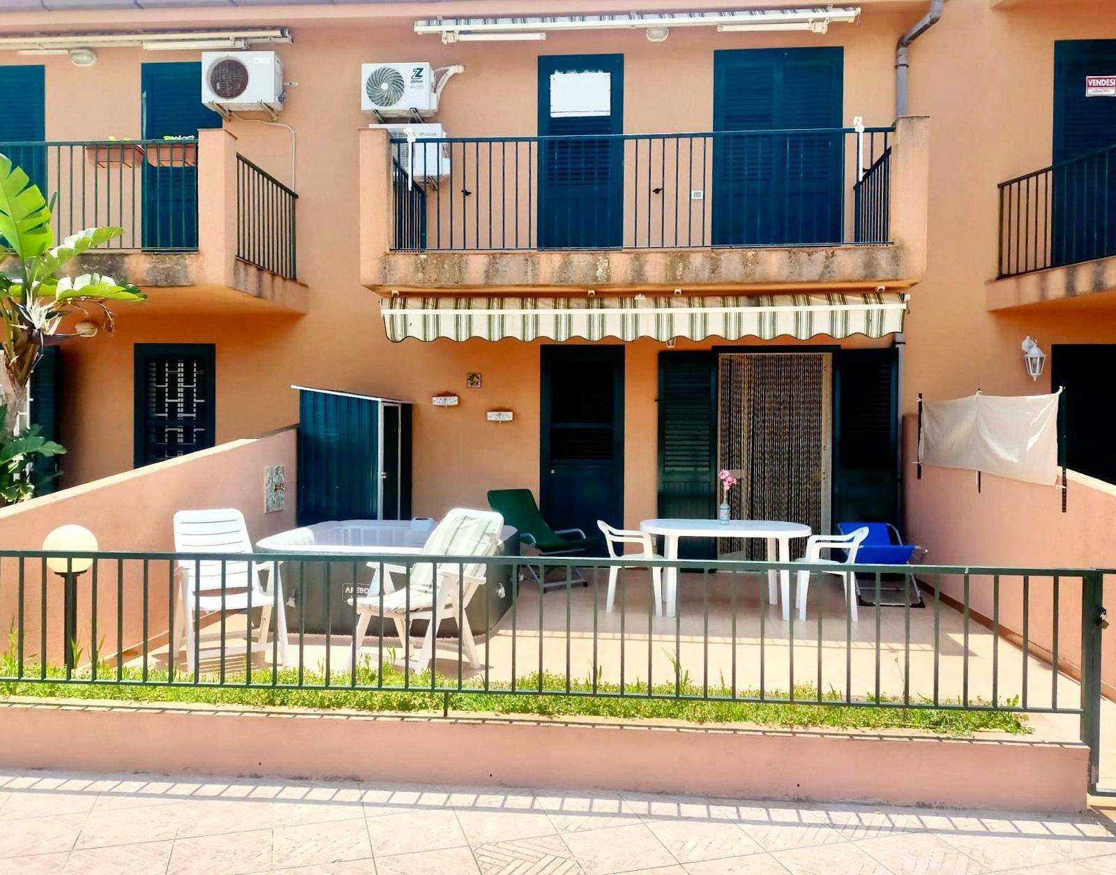 Villette a schiera in vendita a Palermo