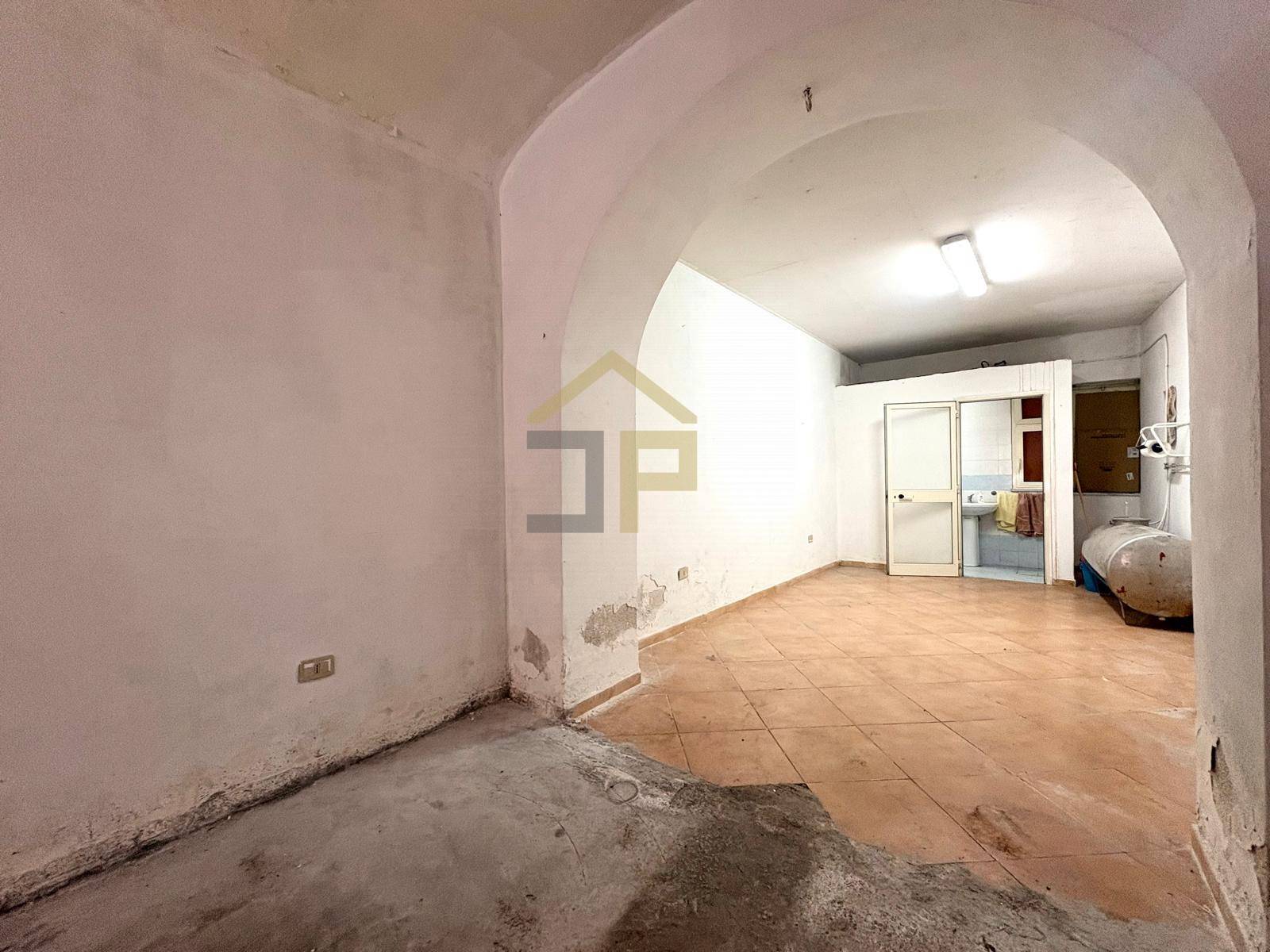 Magazzino in vendita a Palermo