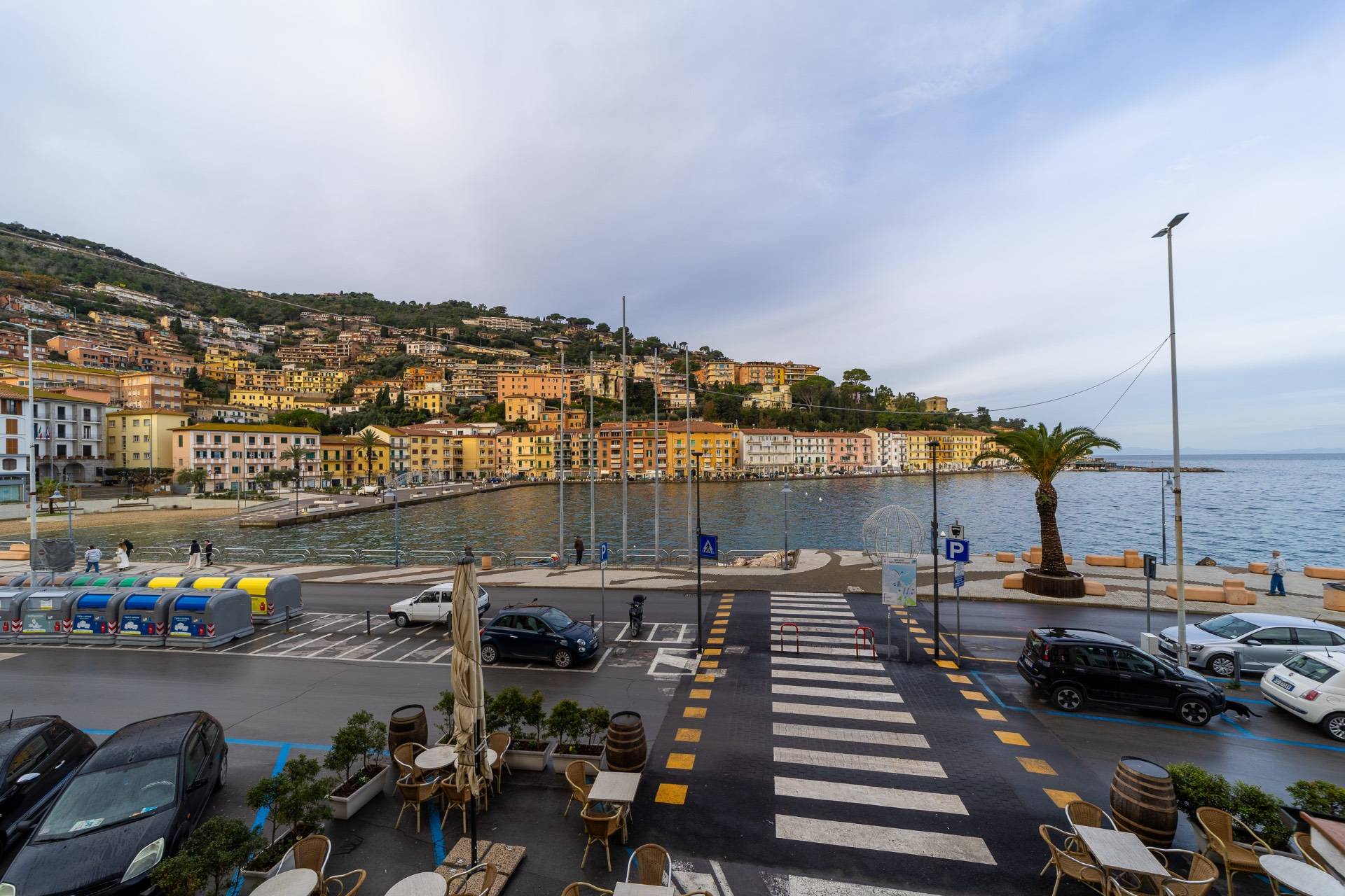 Locale commerciale in vendita a Monte Argentario, Porto Santo Stefano