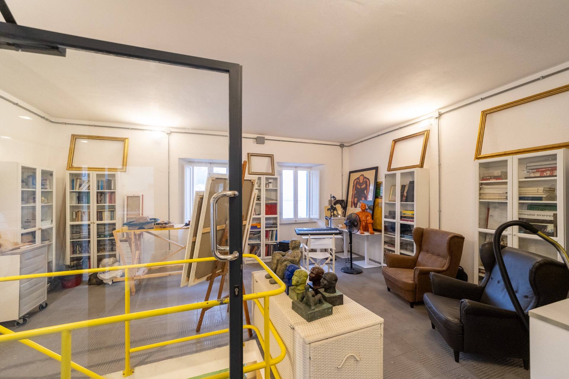 Locale commerciale in vendita a Monte Argentario, Porto Santo Stefano