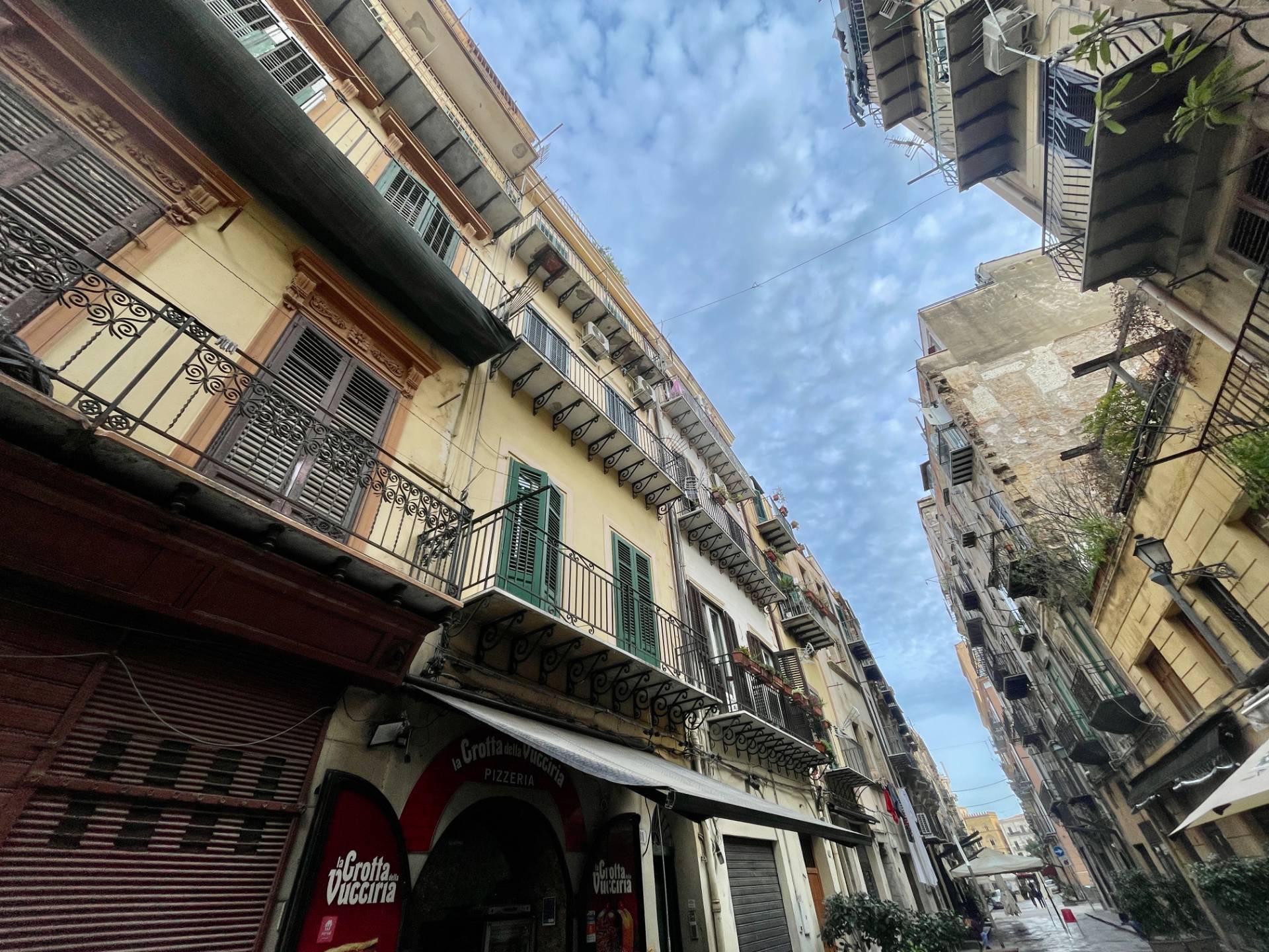 Appartamento in vendita a Palermo, Centro storico