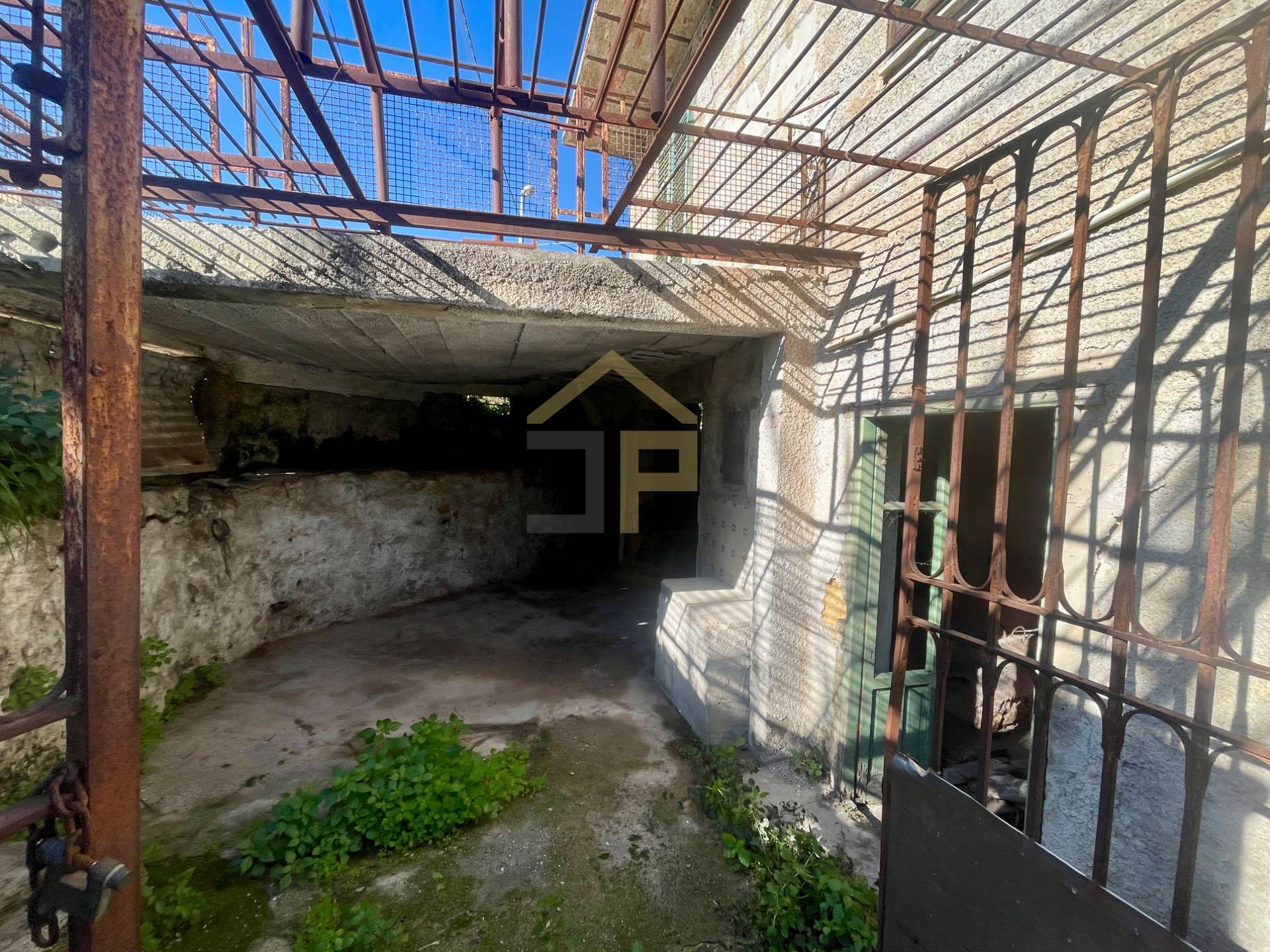 Palazzina in vendita a Palermo, Calatafimi