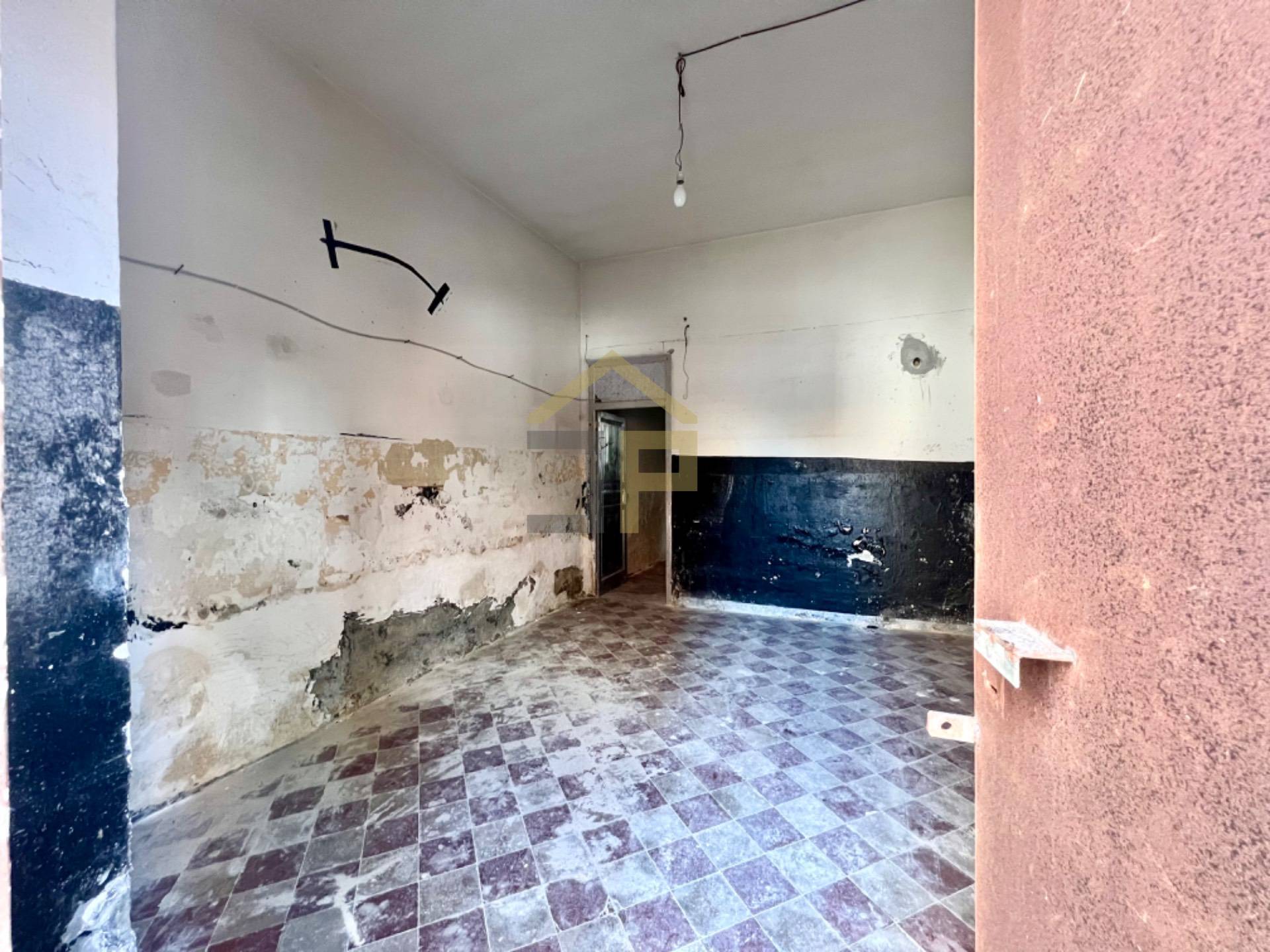 Appartamento in vendita a Palermo, Corso dei Mille