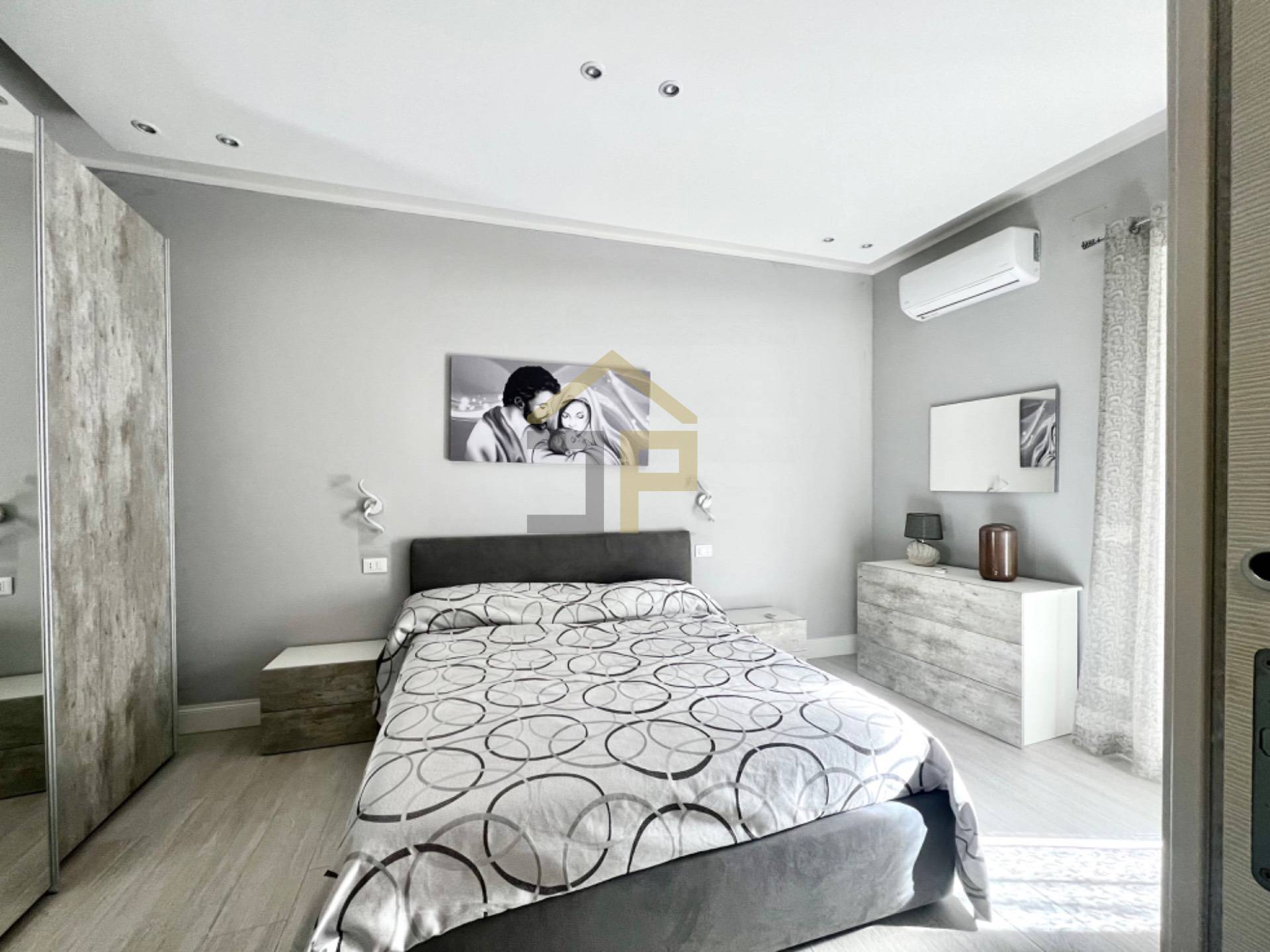 Appartamento in vendita a Palermo, Centro storico