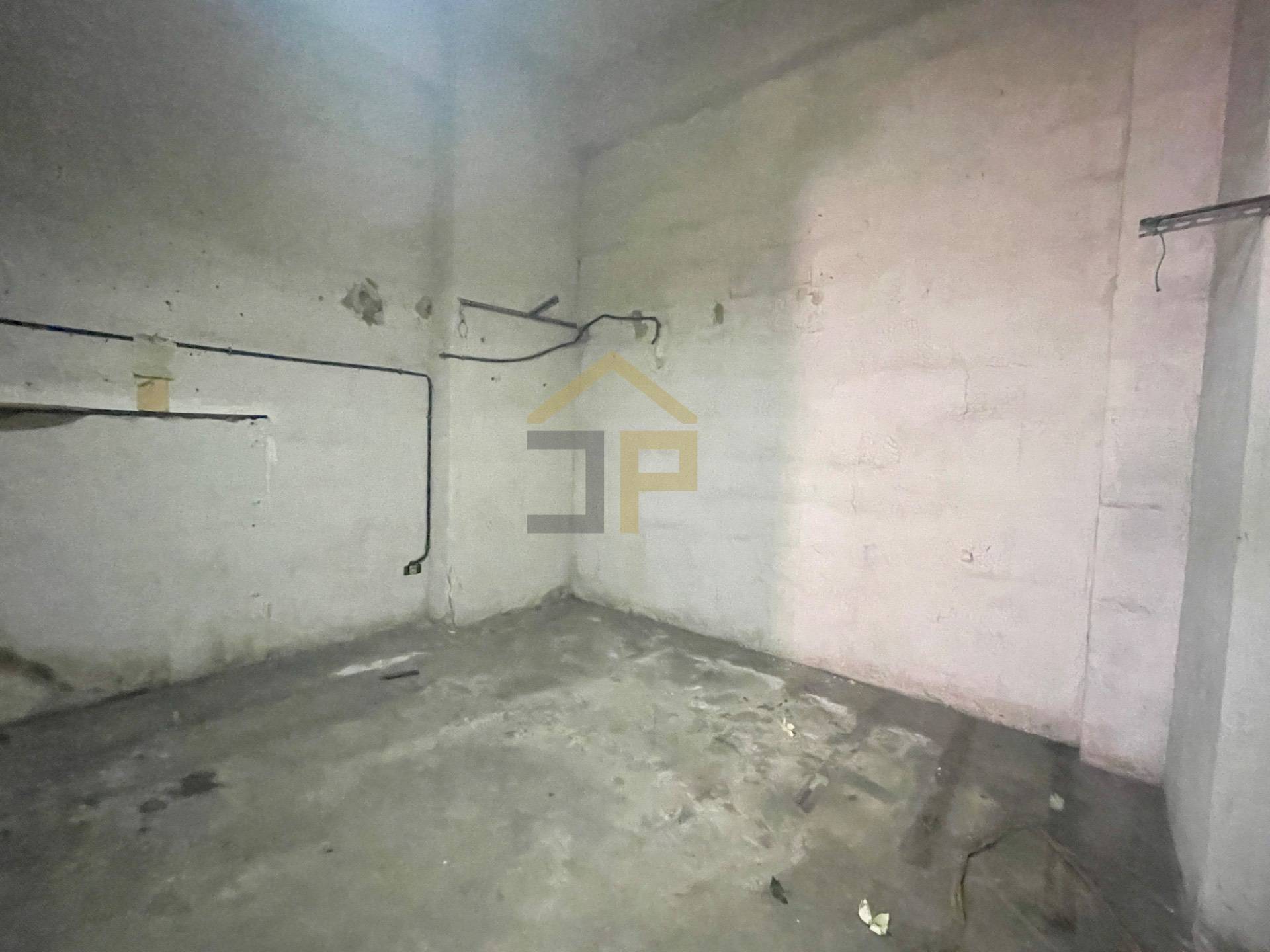 Magazzino in affitto a Palermo, Oreto