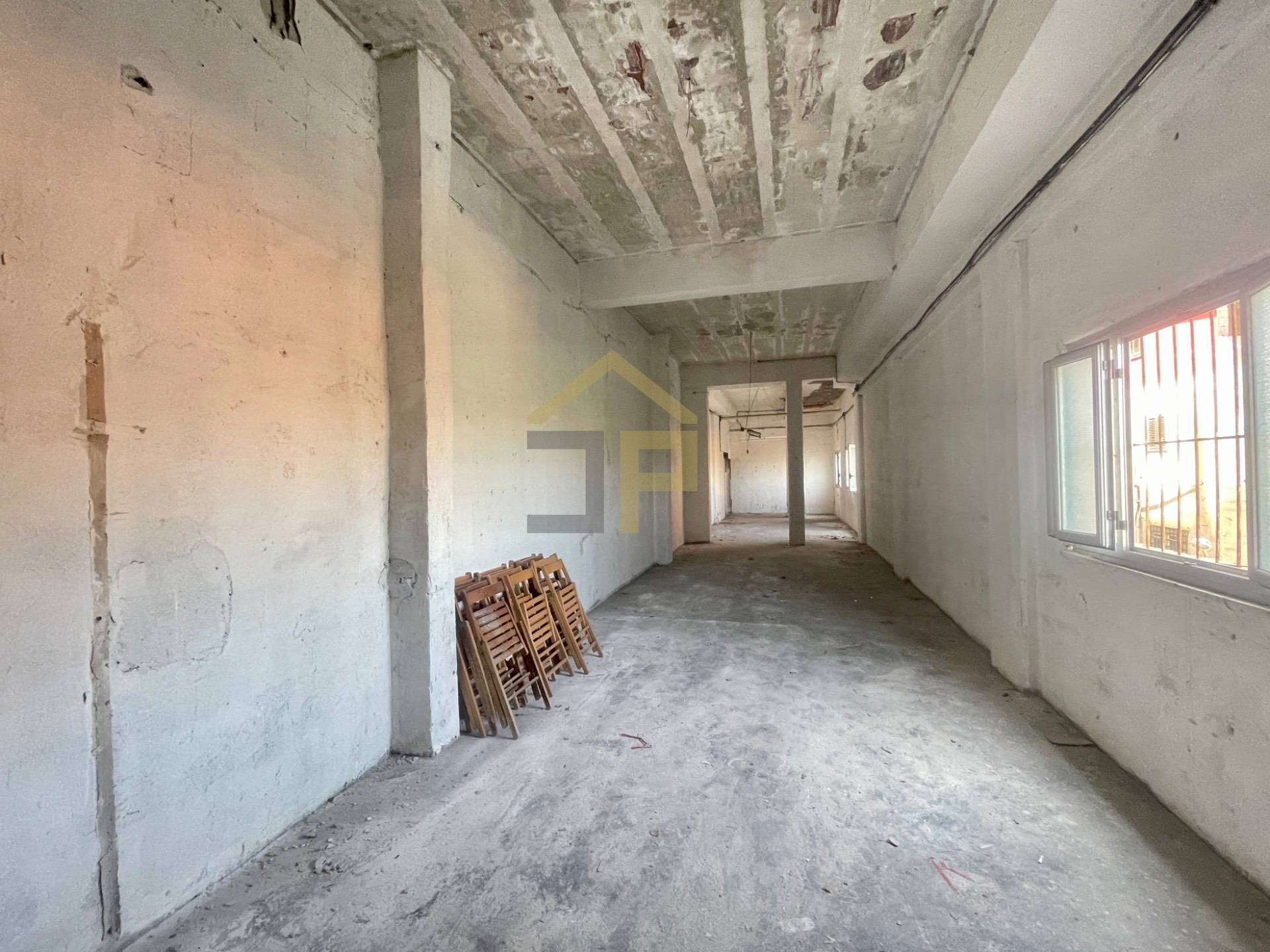 Magazzino in vendita a Palermo