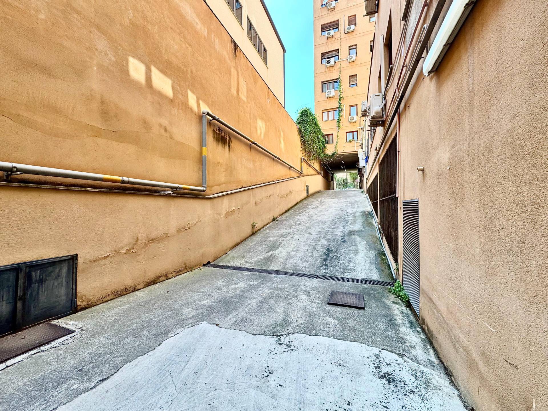 Box o garage in vendita a Palermo, Libert