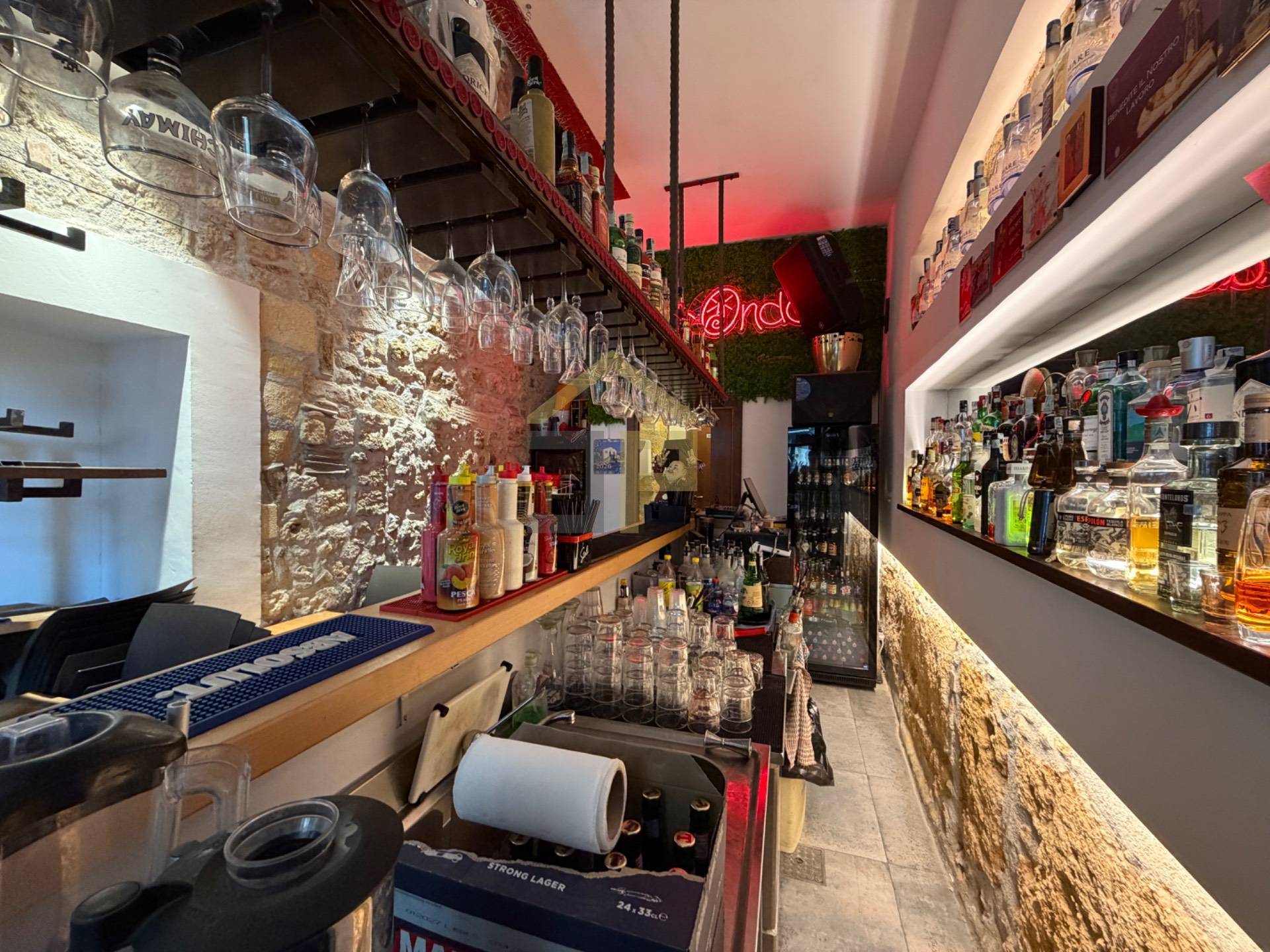 Attivit commerciale in vendita a Palermo, Centro storico