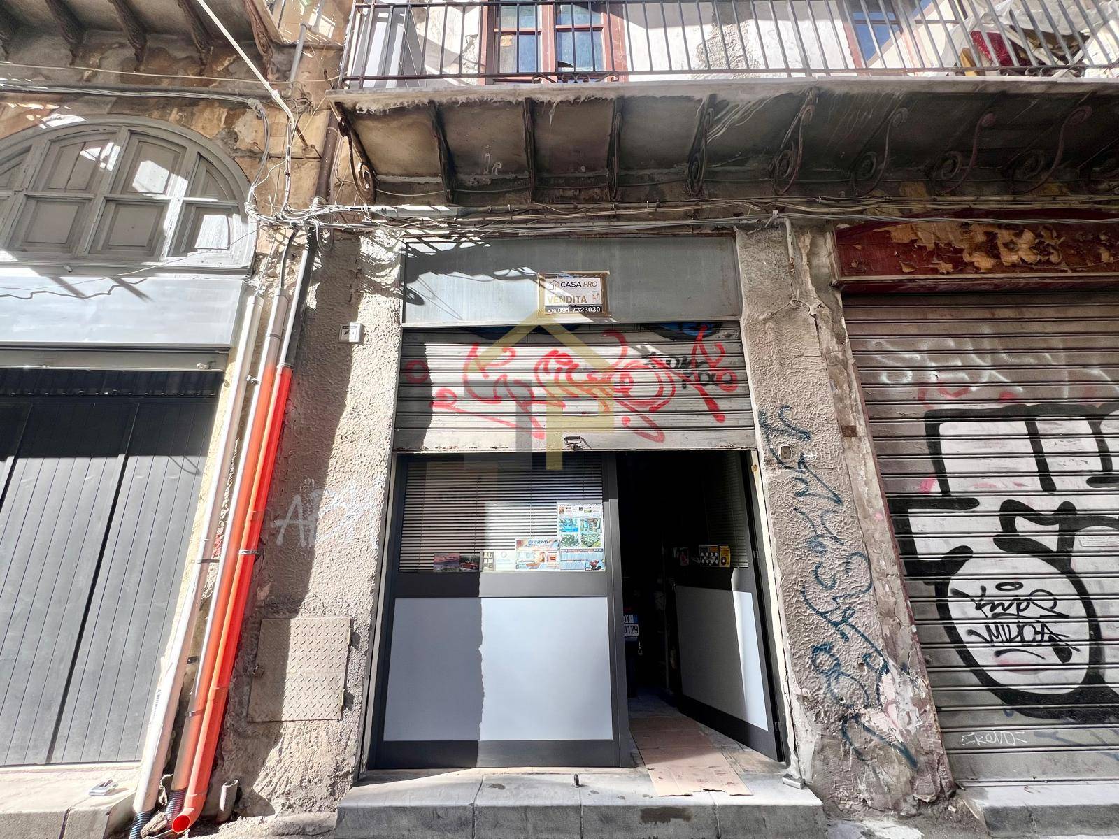 Locale commerciale in vendita a Palermo
