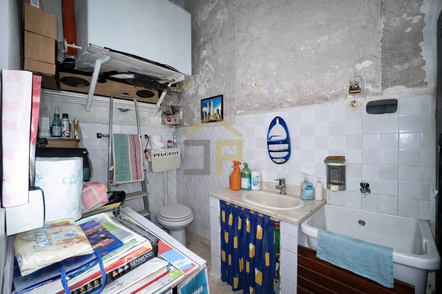 Locale commerciale in vendita a Palermo