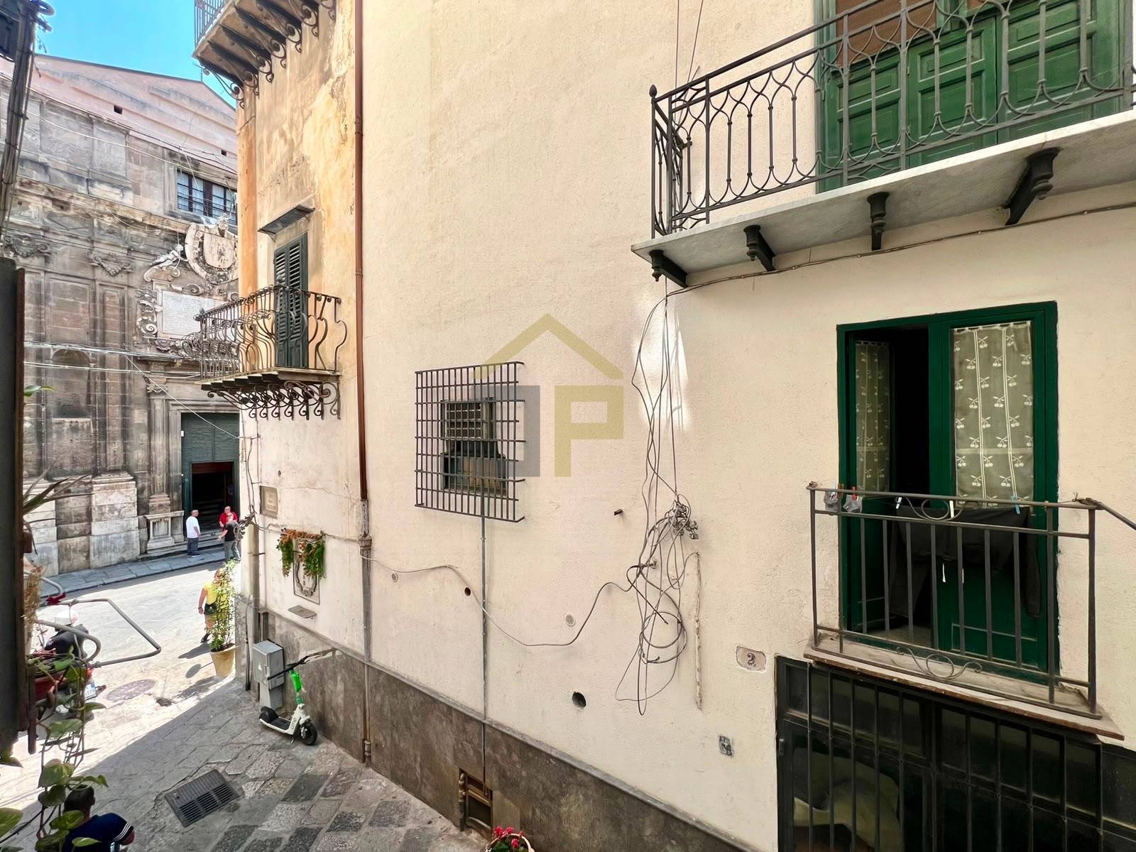 Appartamento in vendita a Palermo, Centro storico