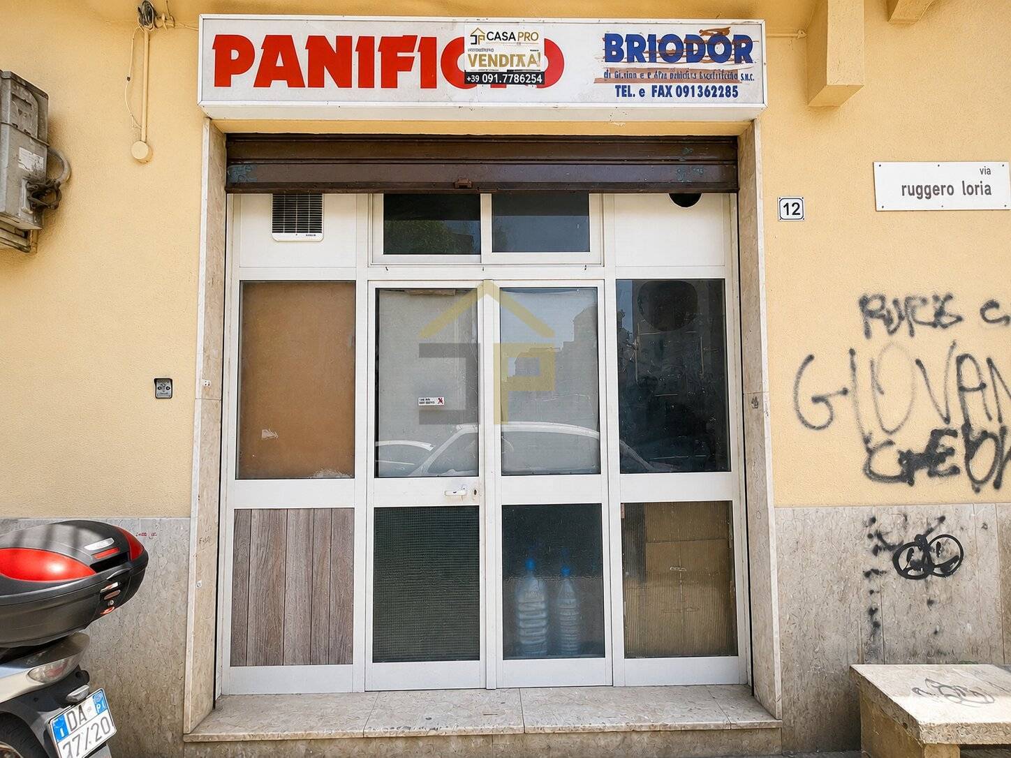 Locale commerciale in vendita a Palermo
