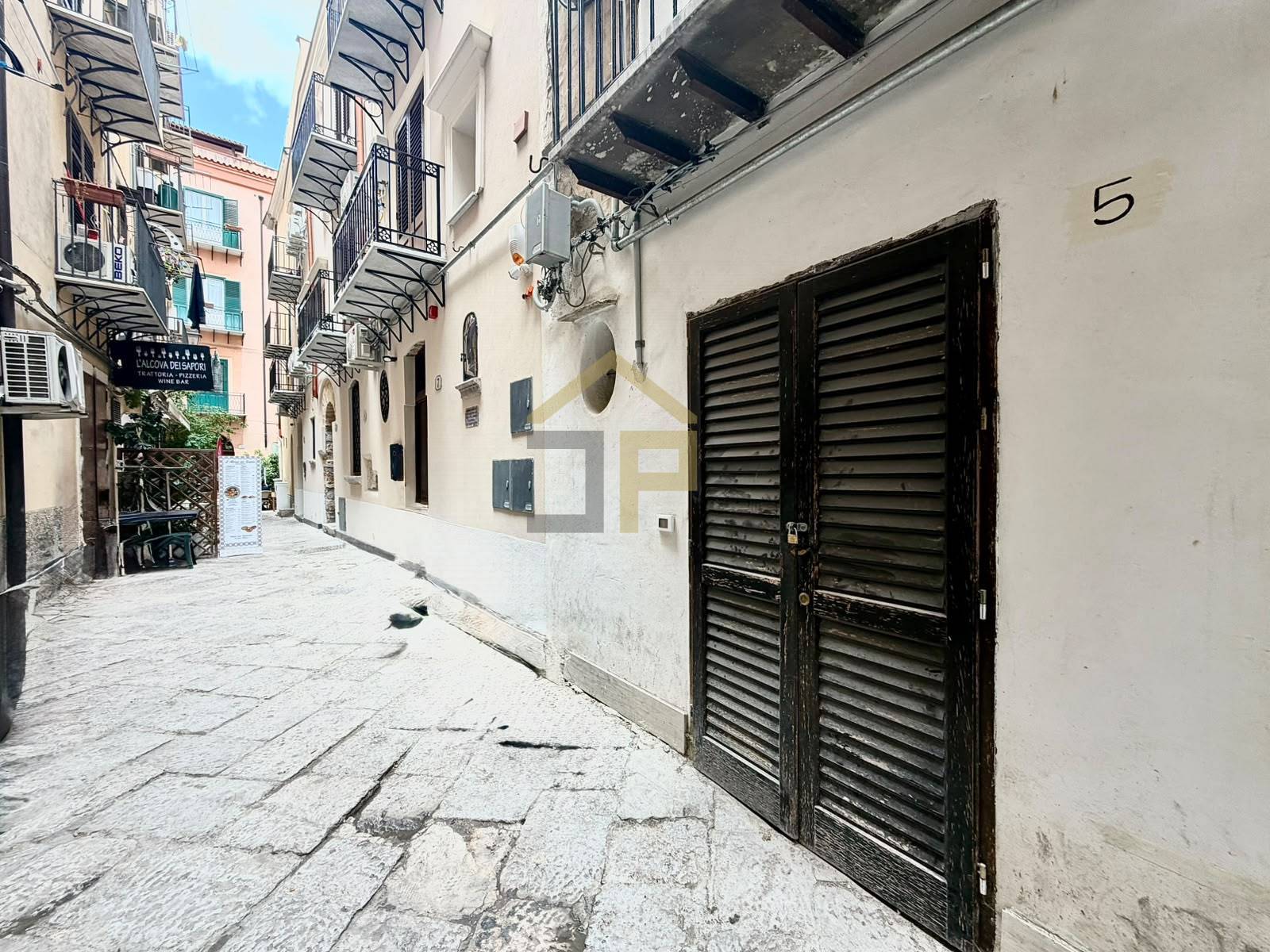 Appartamento in vendita a Palermo, Centro storico