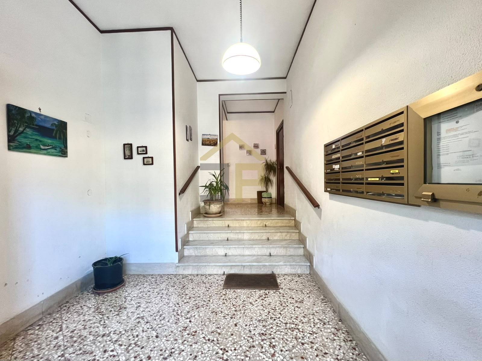 Appartamento in vendita a Palermo, Borgonuovo