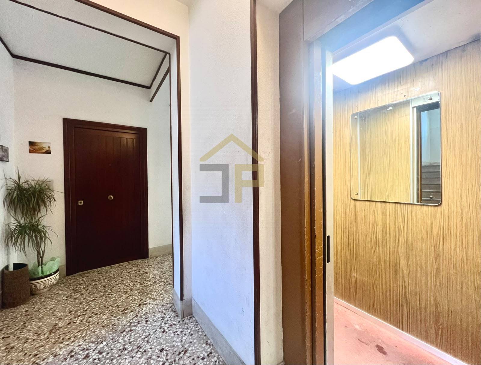 Appartamento in vendita a Palermo, Borgonuovo