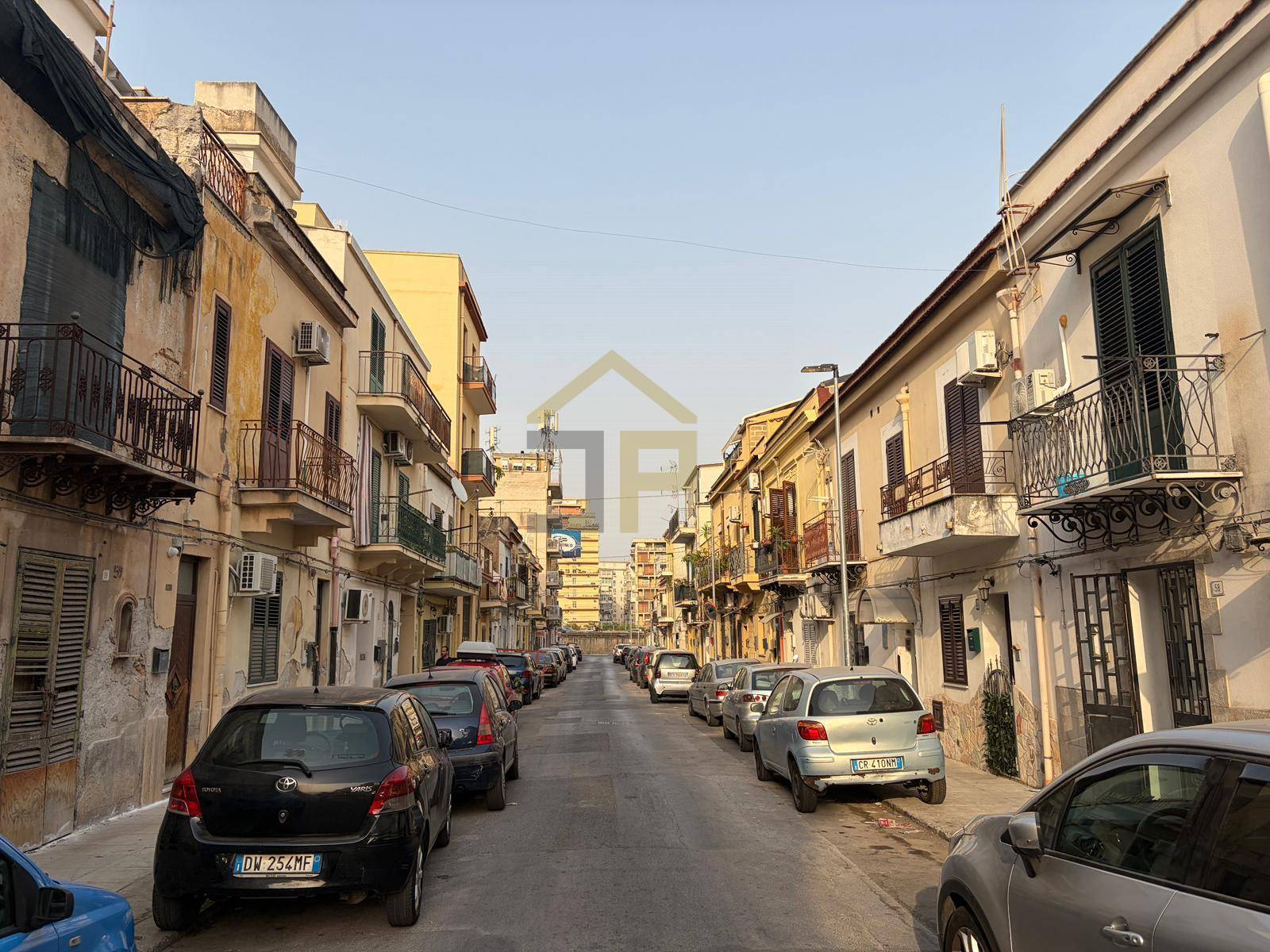 Appartamento in vendita a Palermo, Borgonuovo
