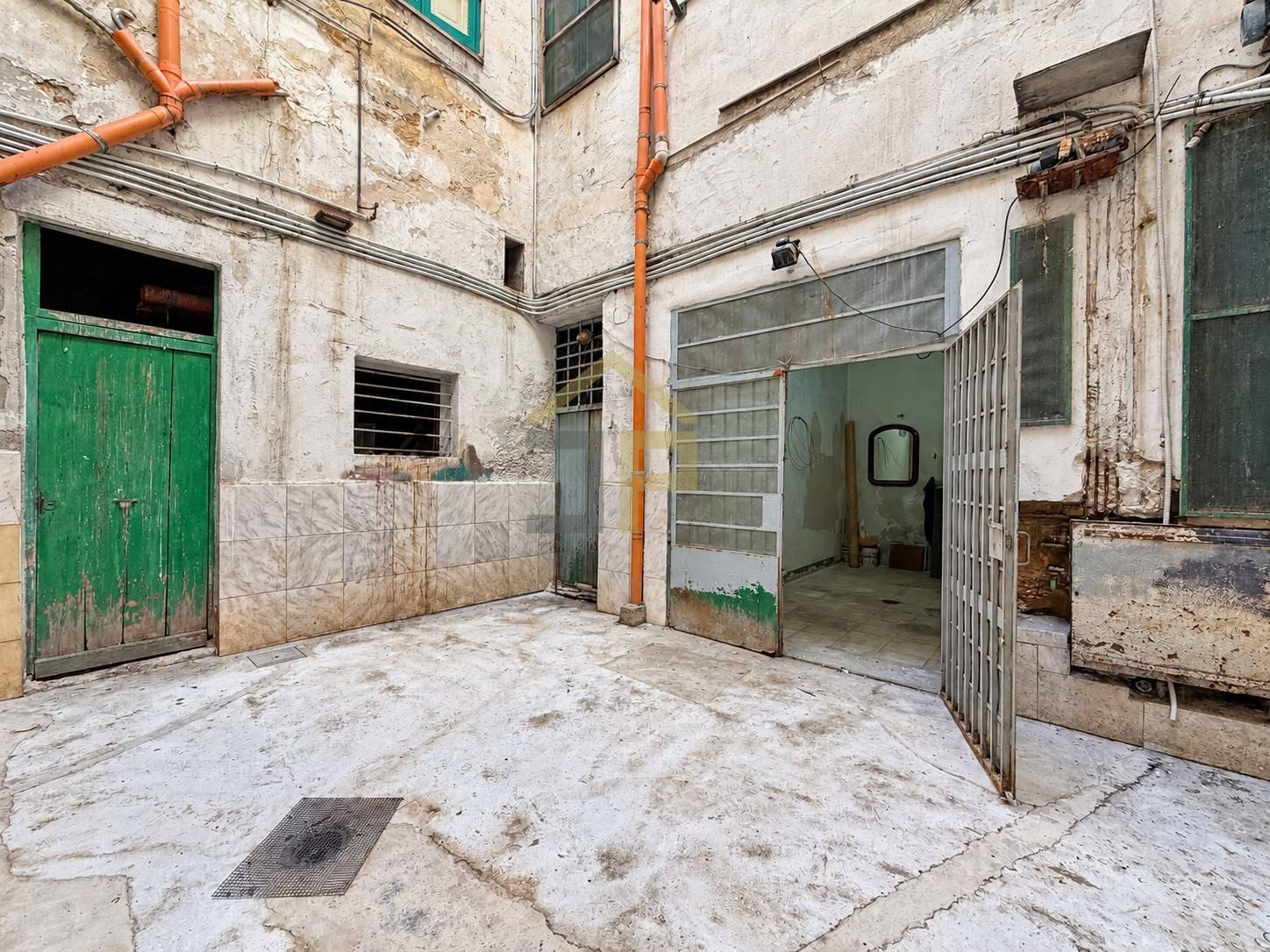 Palazzina in vendita a Palermo