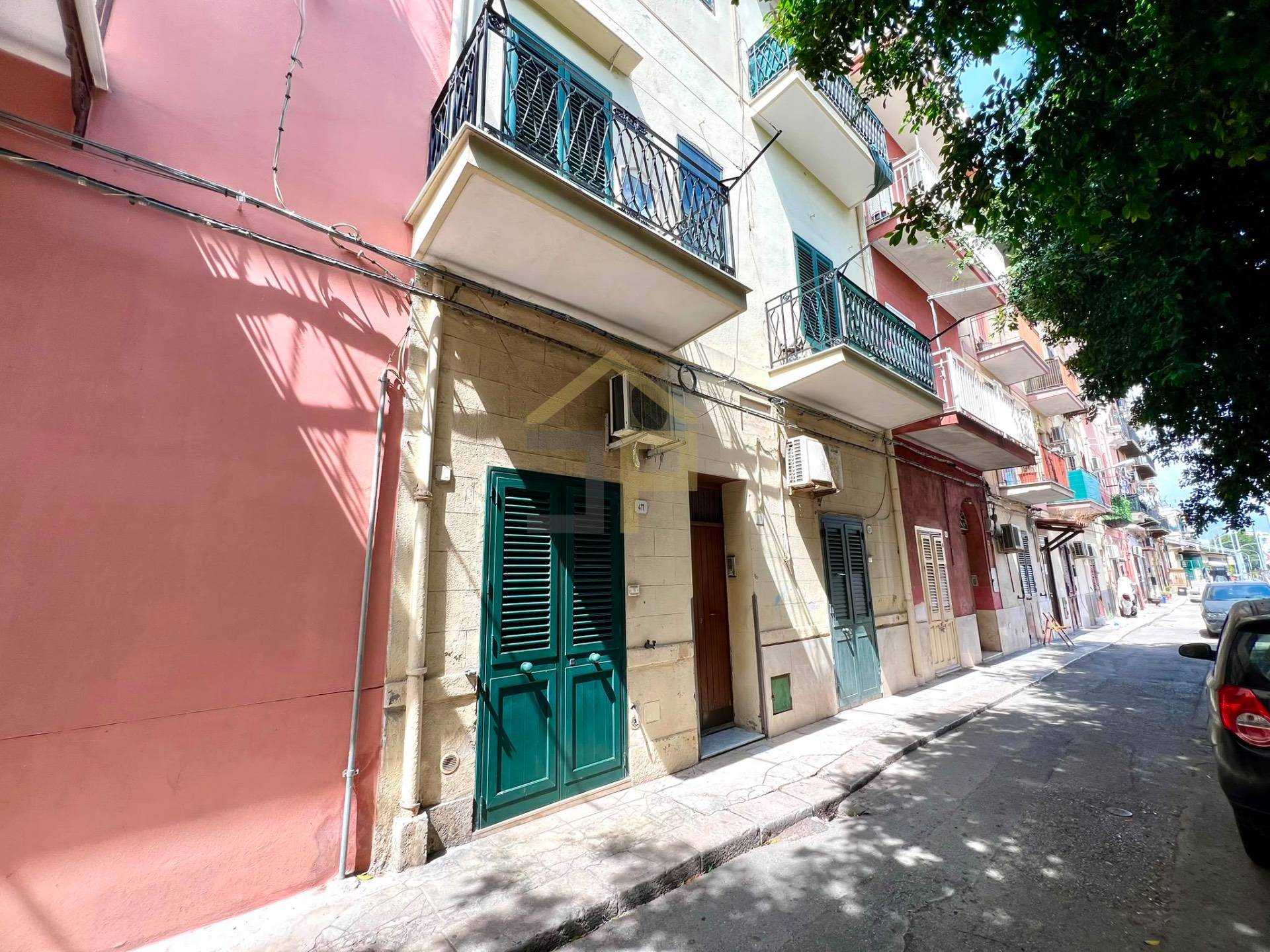 Appartamento in vendita a Palermo, Corso dei Mille