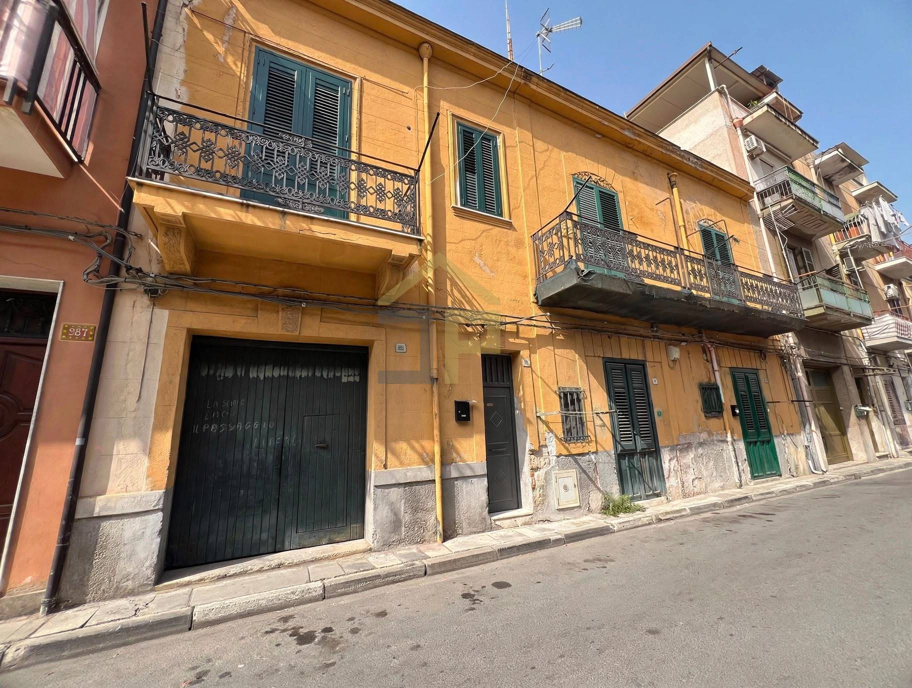 Palazzina in vendita a Palermo, Corso dei Mille