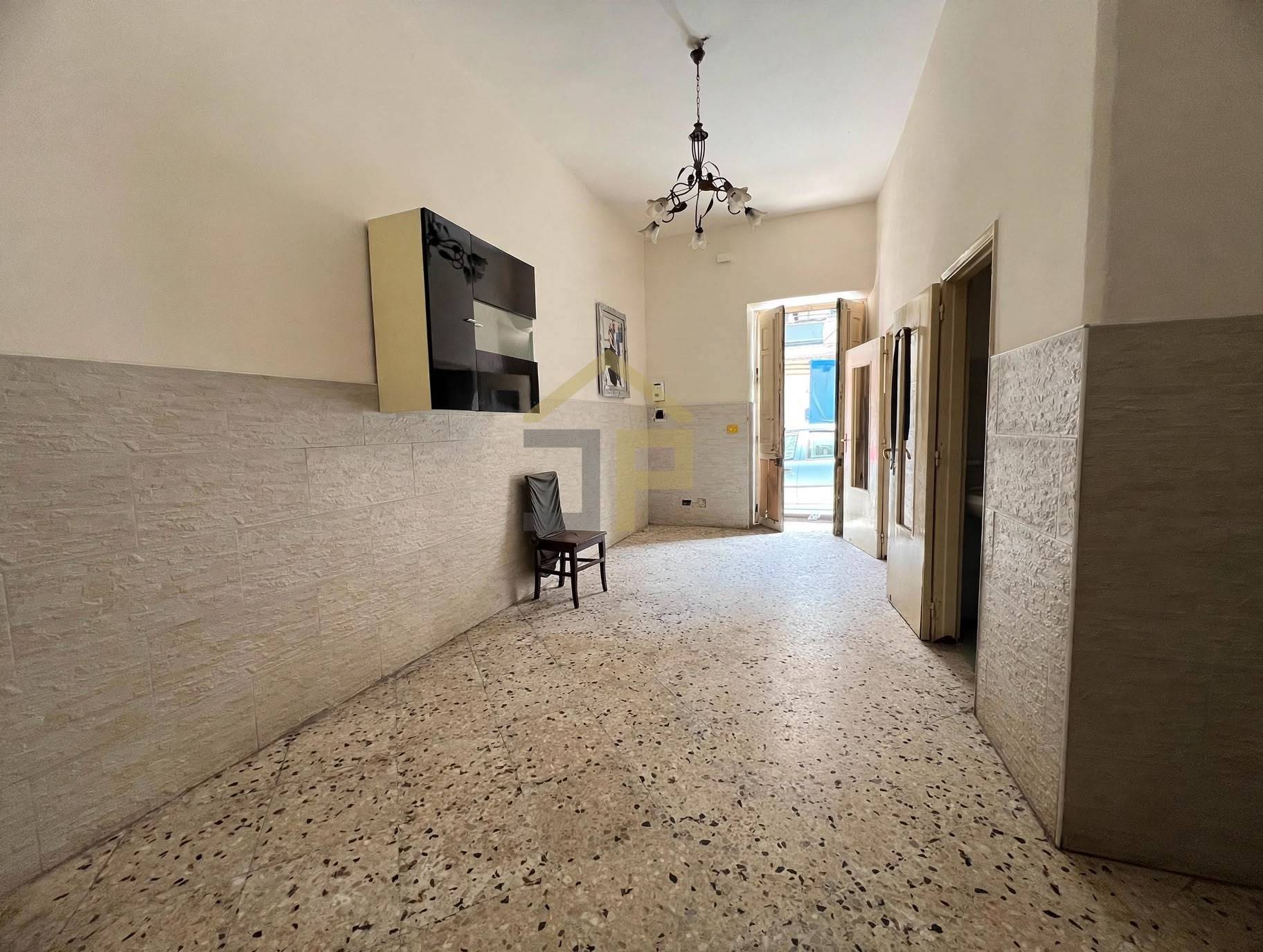 Palazzina in vendita a Palermo, Corso dei Mille