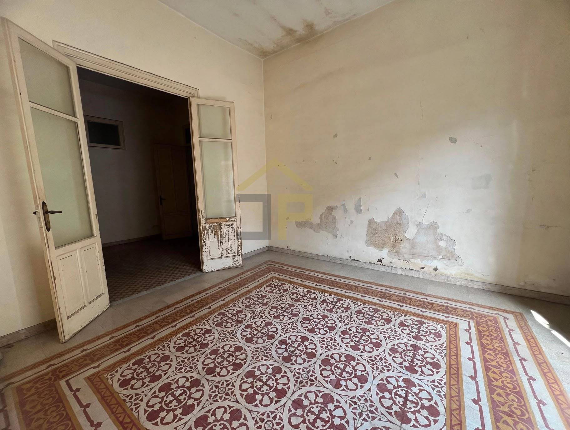Palazzina in vendita a Palermo, Corso dei Mille
