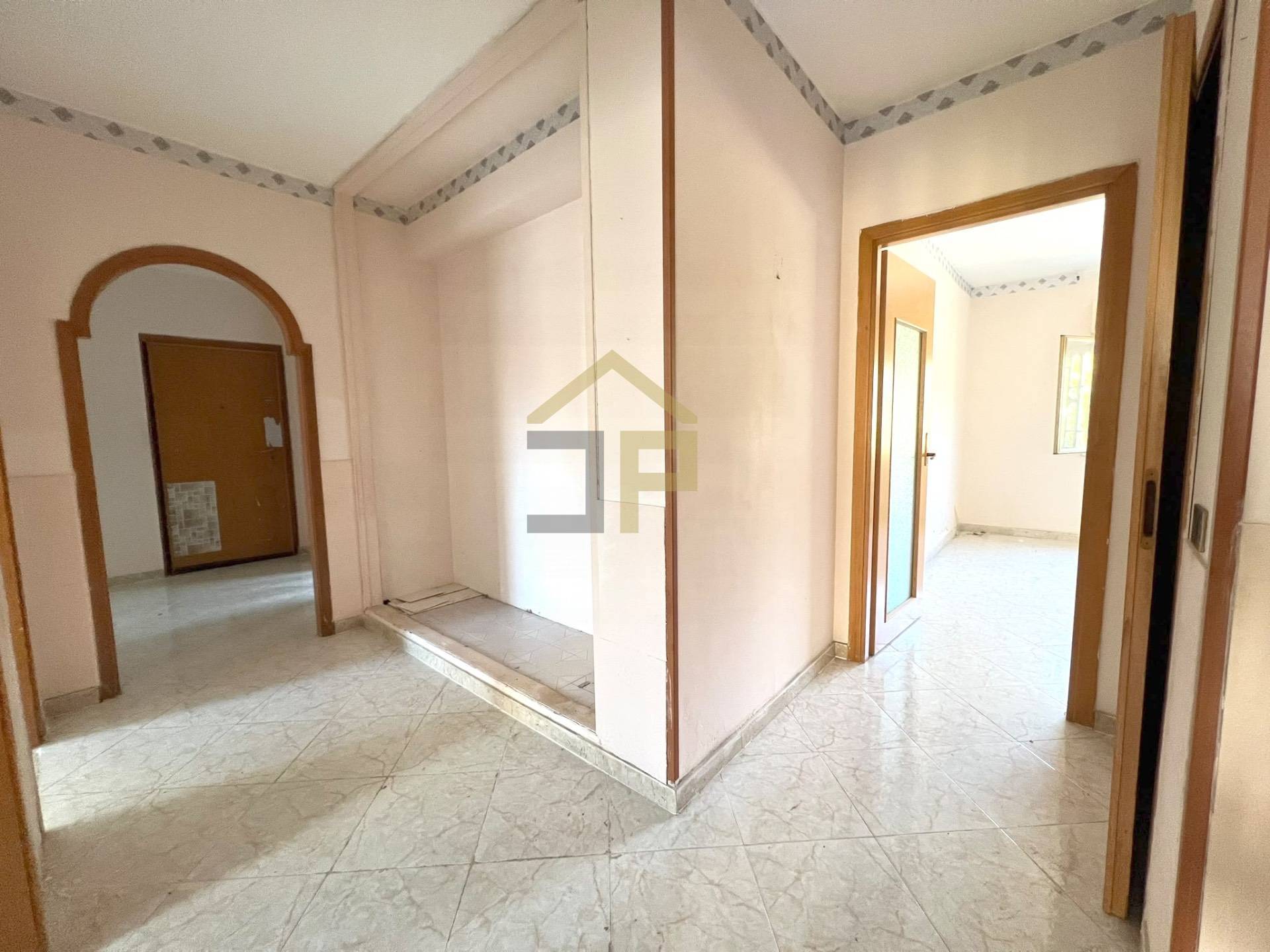 Appartamento in vendita a Palermo, Corso dei Mille