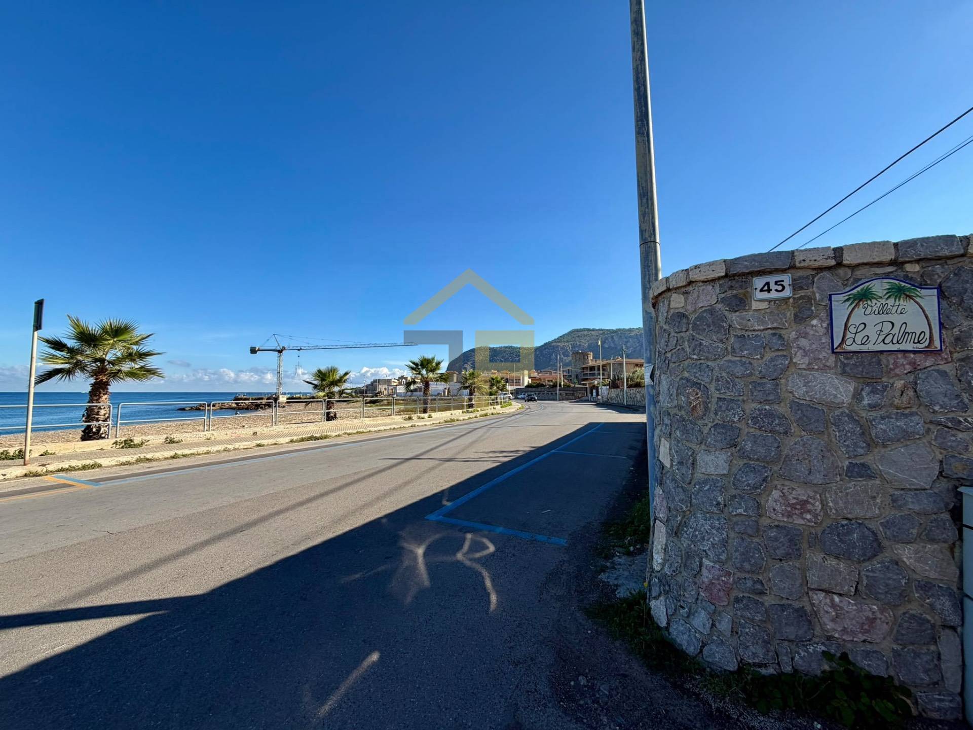 Porzione Di Villa Bifamiliare in vendita a Bagheria, Aspra