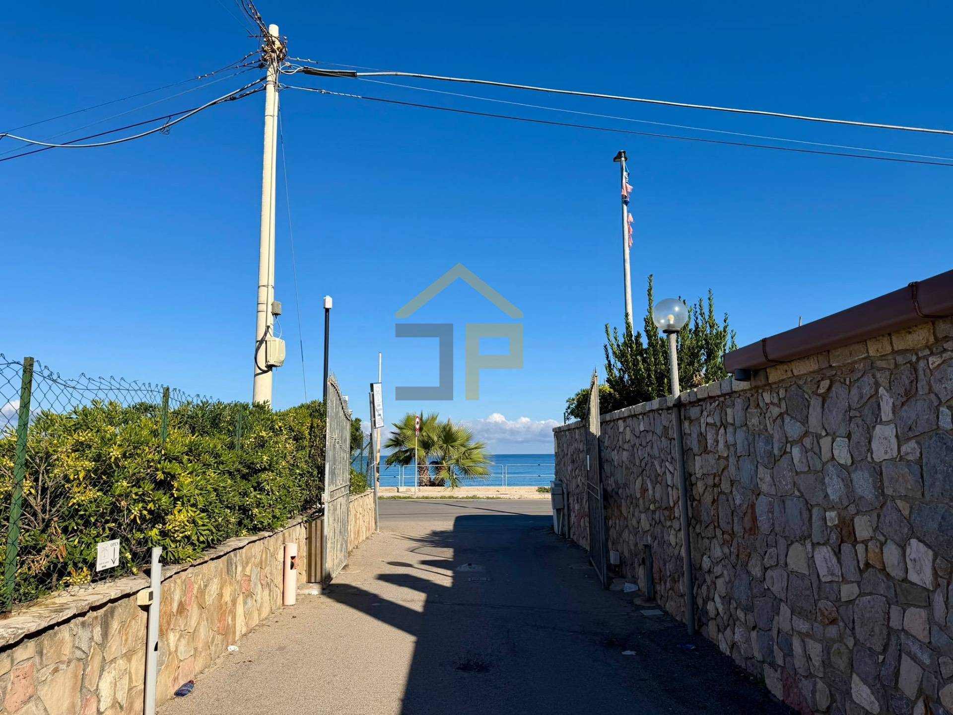 Porzione Di Villa Bifamiliare in vendita a Bagheria, Aspra