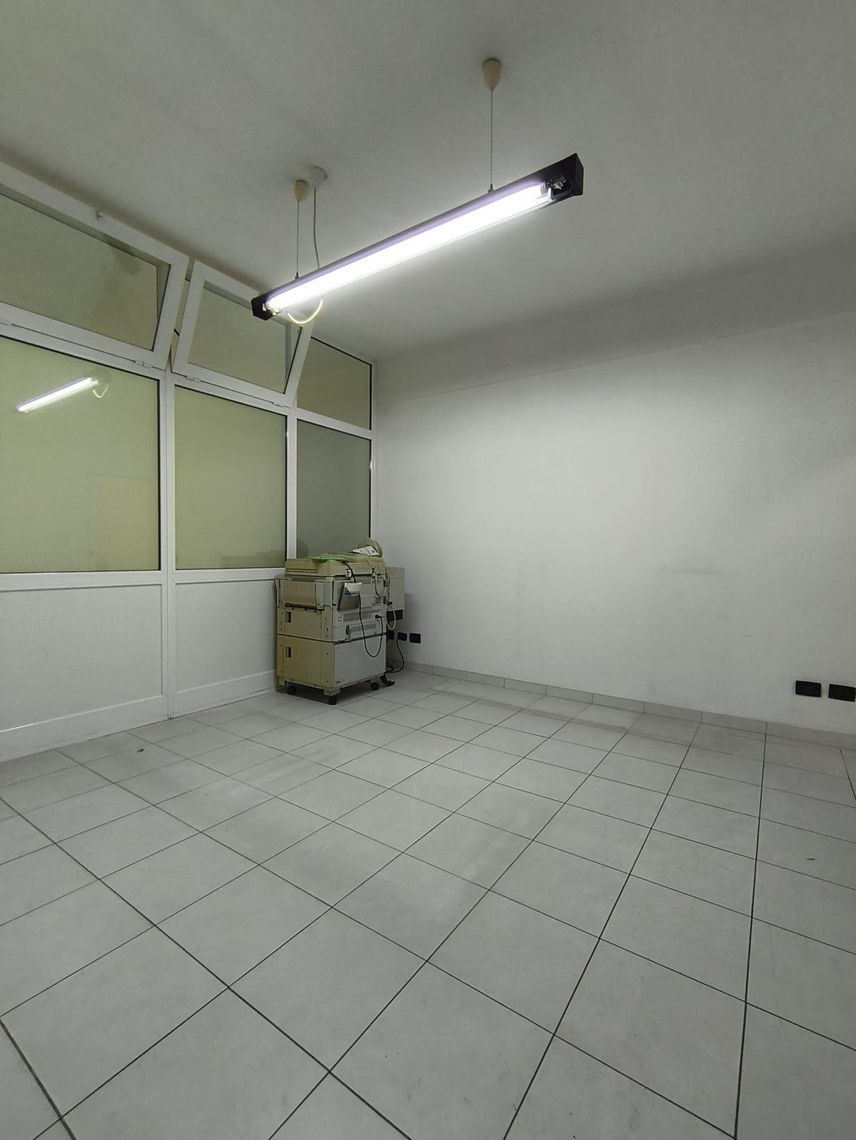 Ufficio in vendita a Carrara