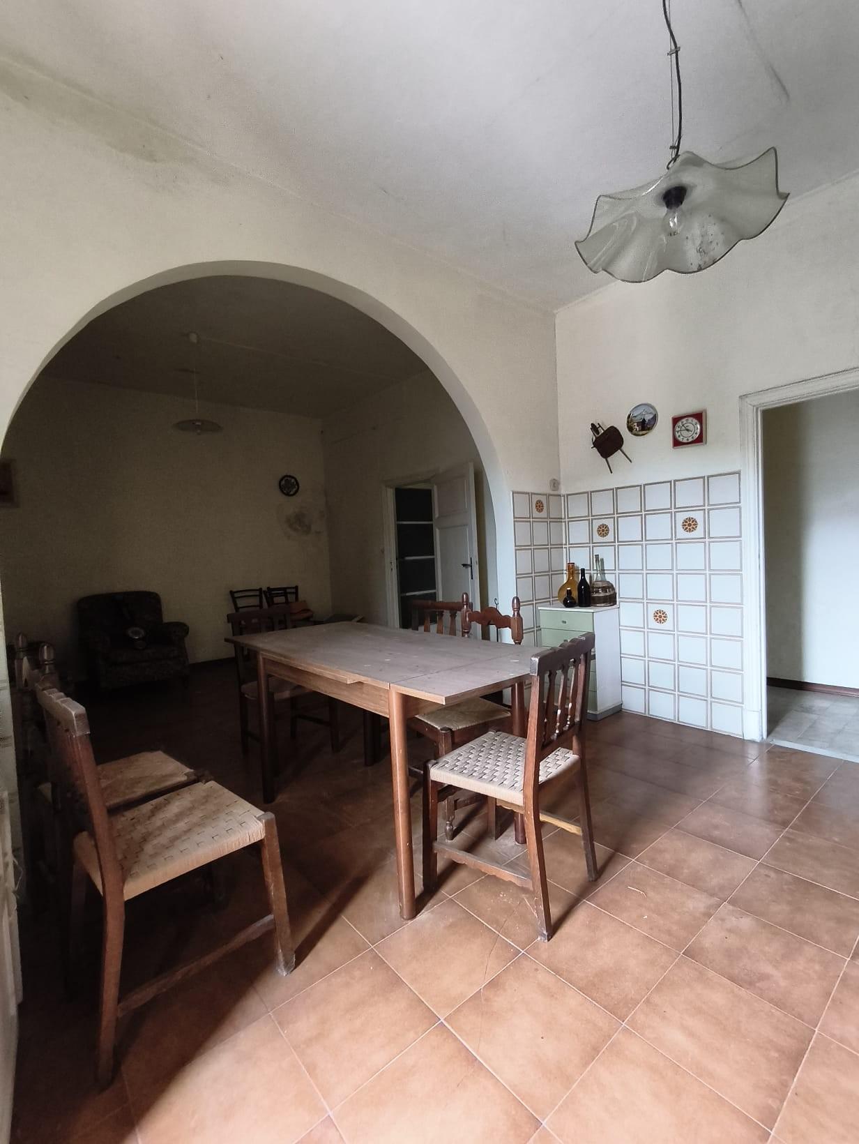 Quadrilocale da ristrutturare a Bagnone