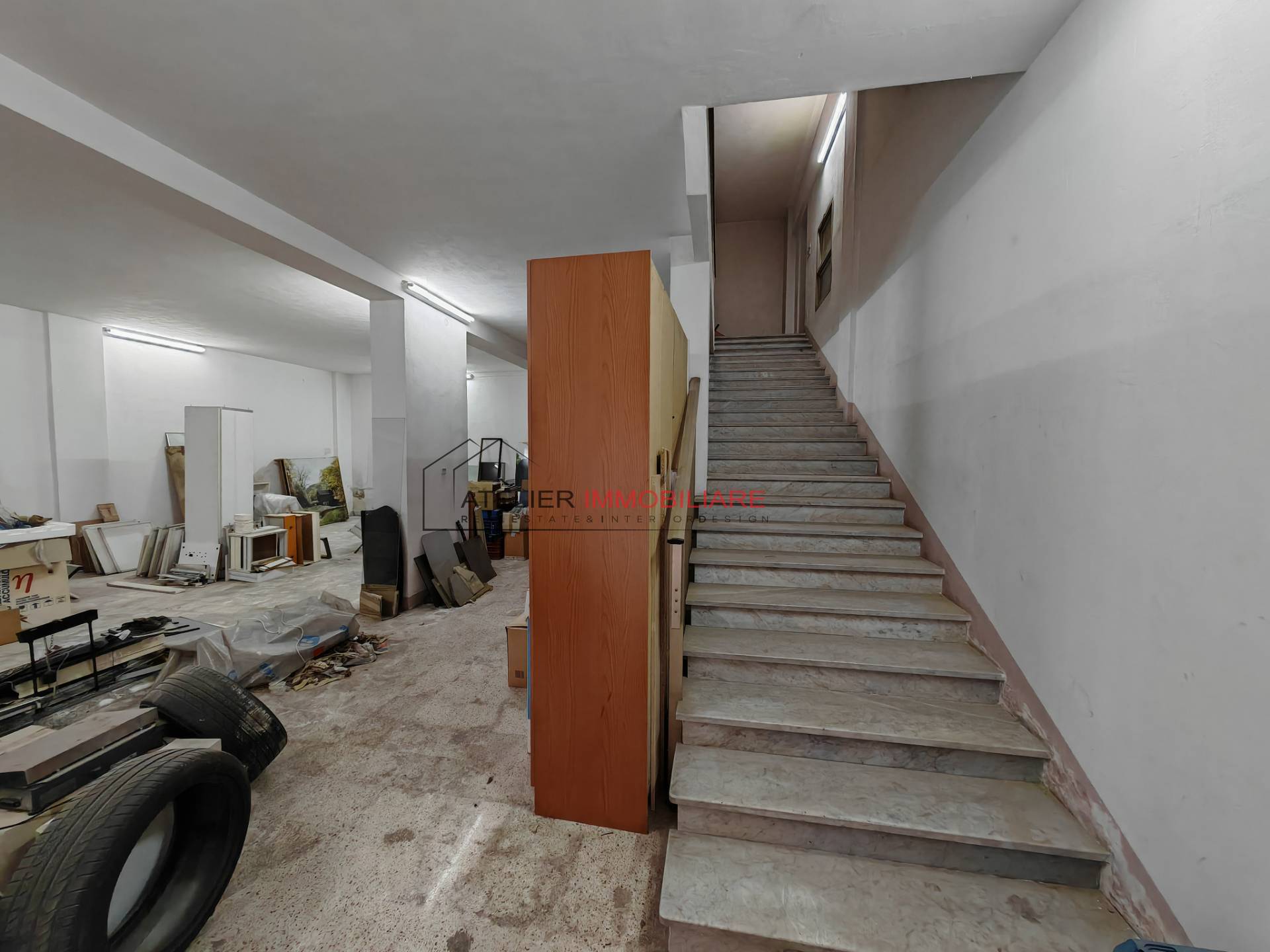 Magazzino in vendita a Ragusa