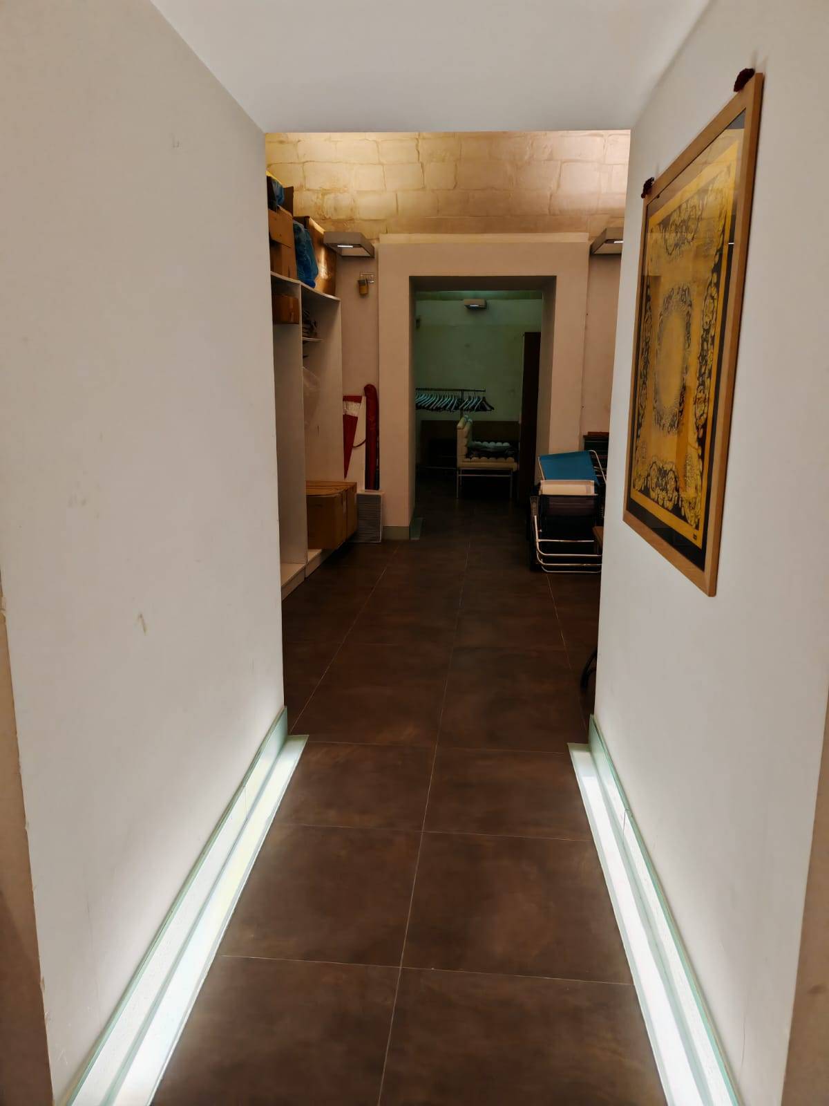 Locale commerciale in affitto a Ragusa