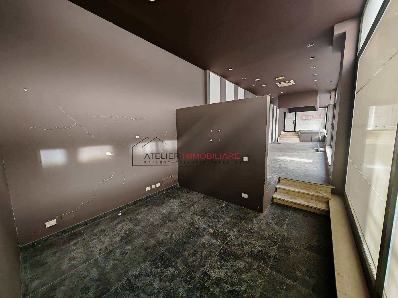 Locale commerciale in vendita a Ragusa