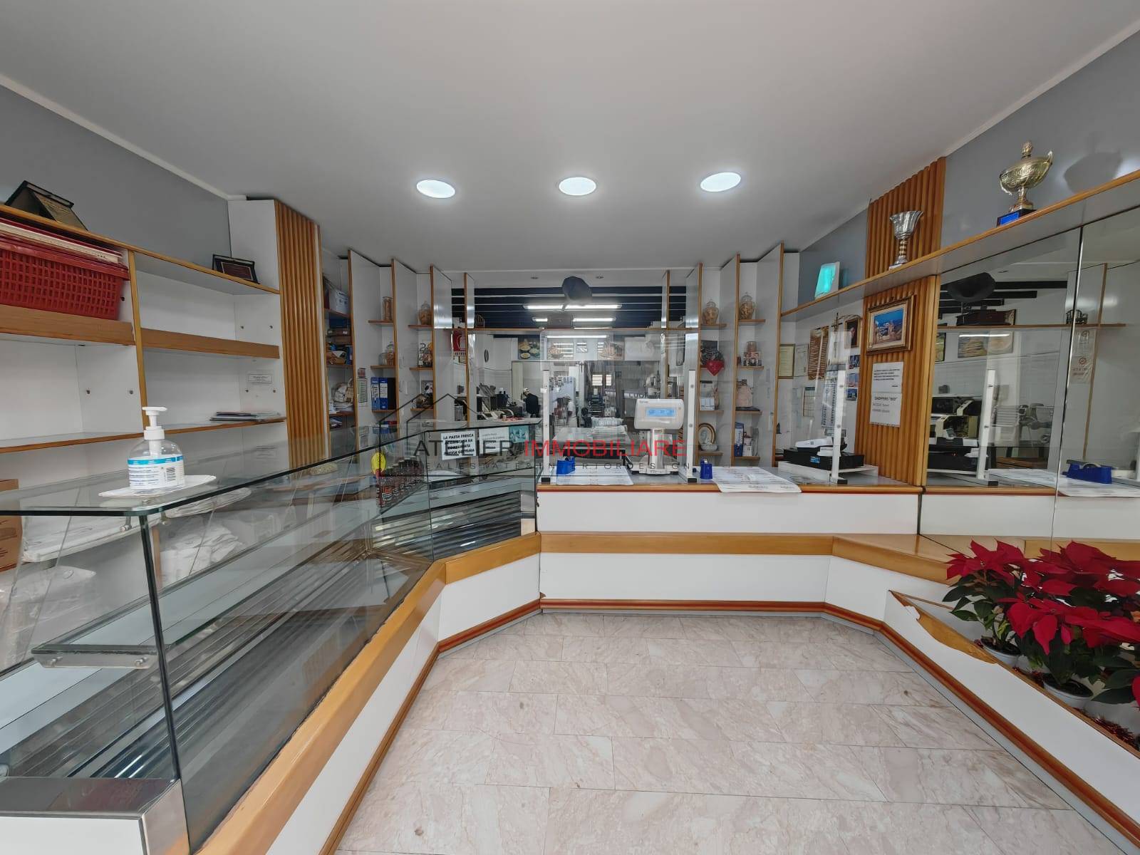 Attivit commerciale in vendita a Ragusa