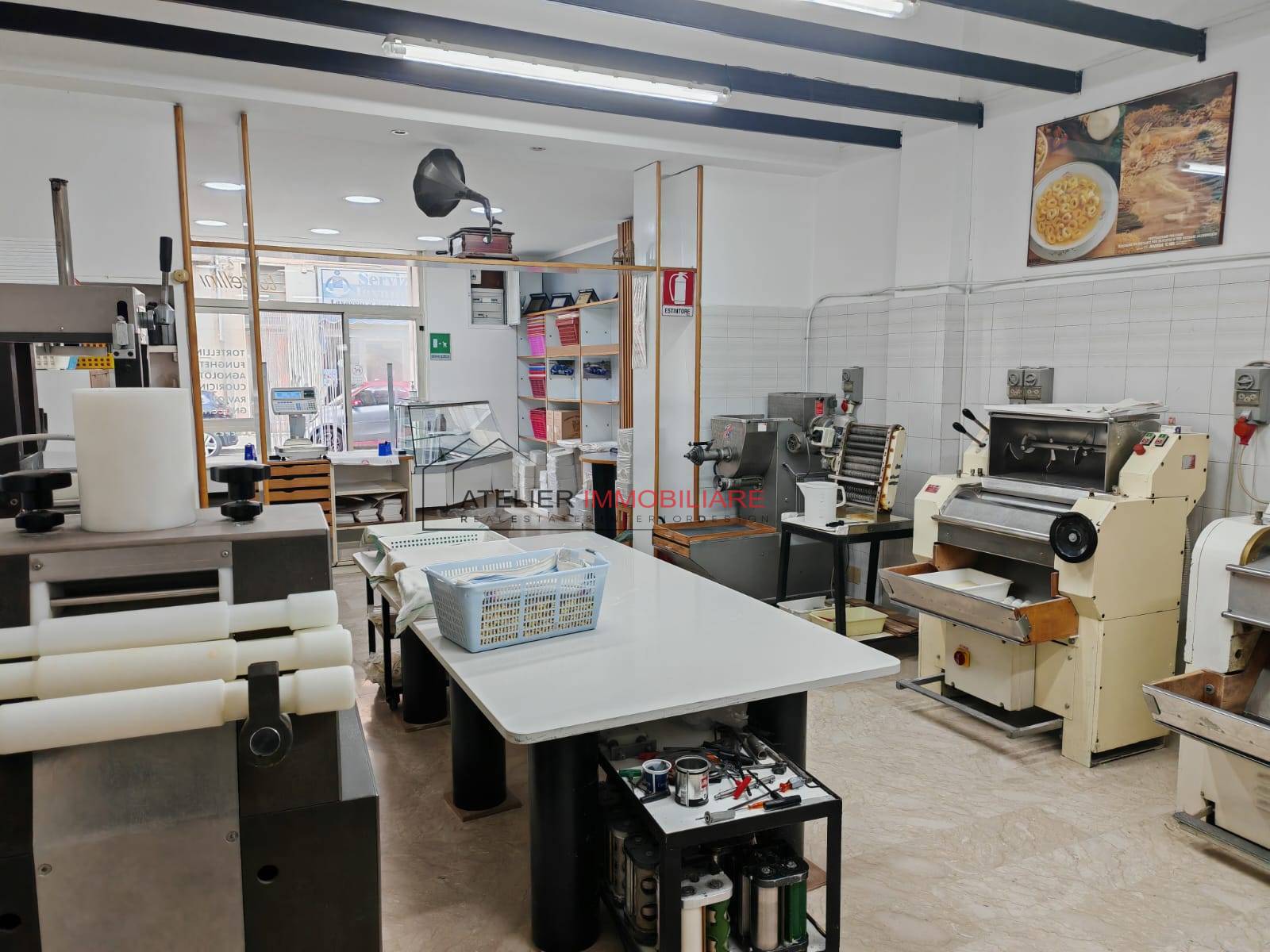 Attivit commerciale in vendita a Ragusa