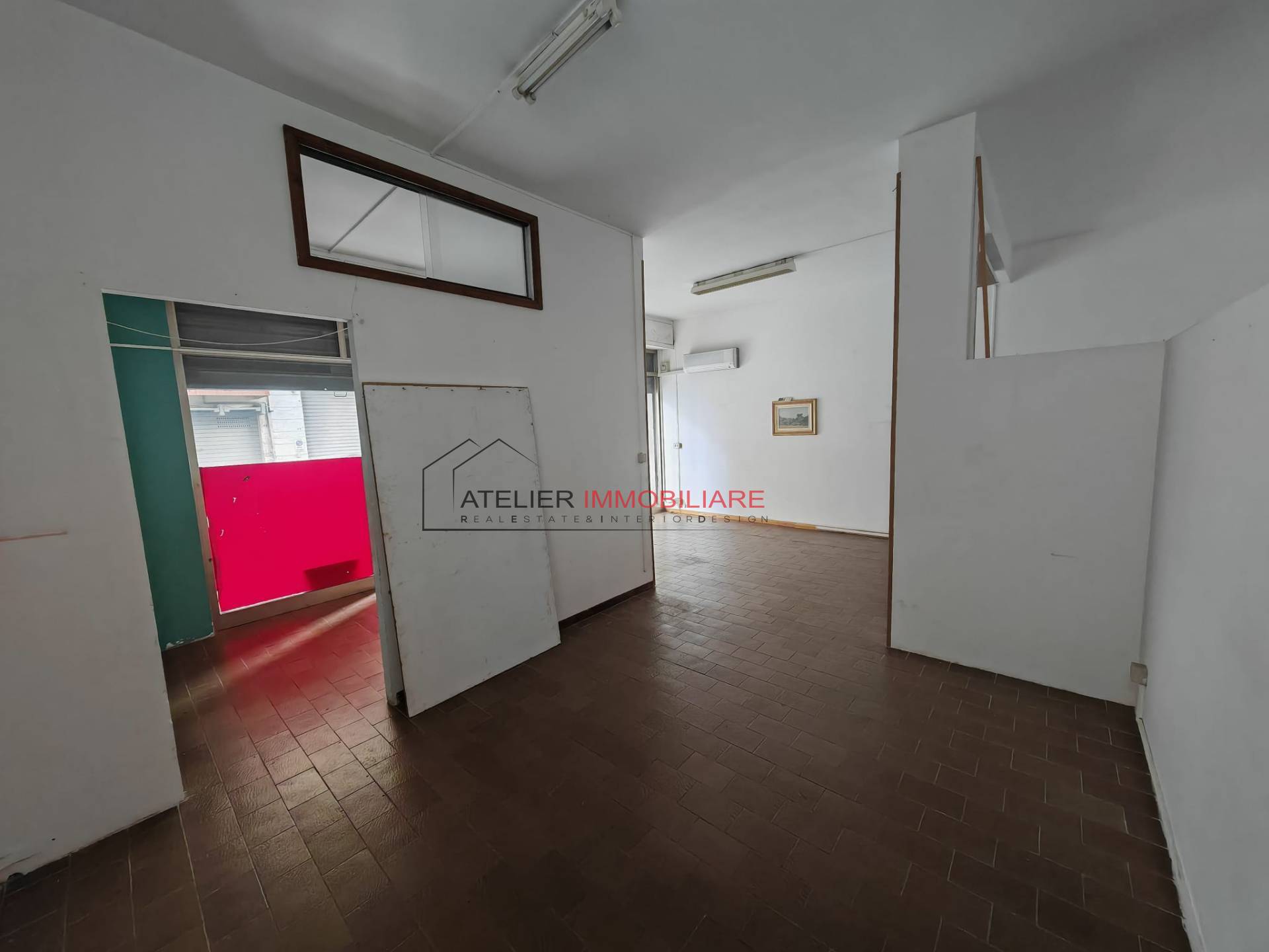 Locale commerciale in vendita a Ragusa