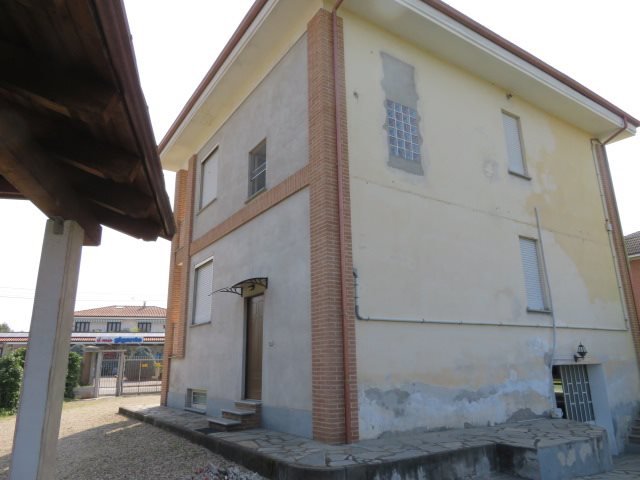 Villa in vendita a Scalenghe