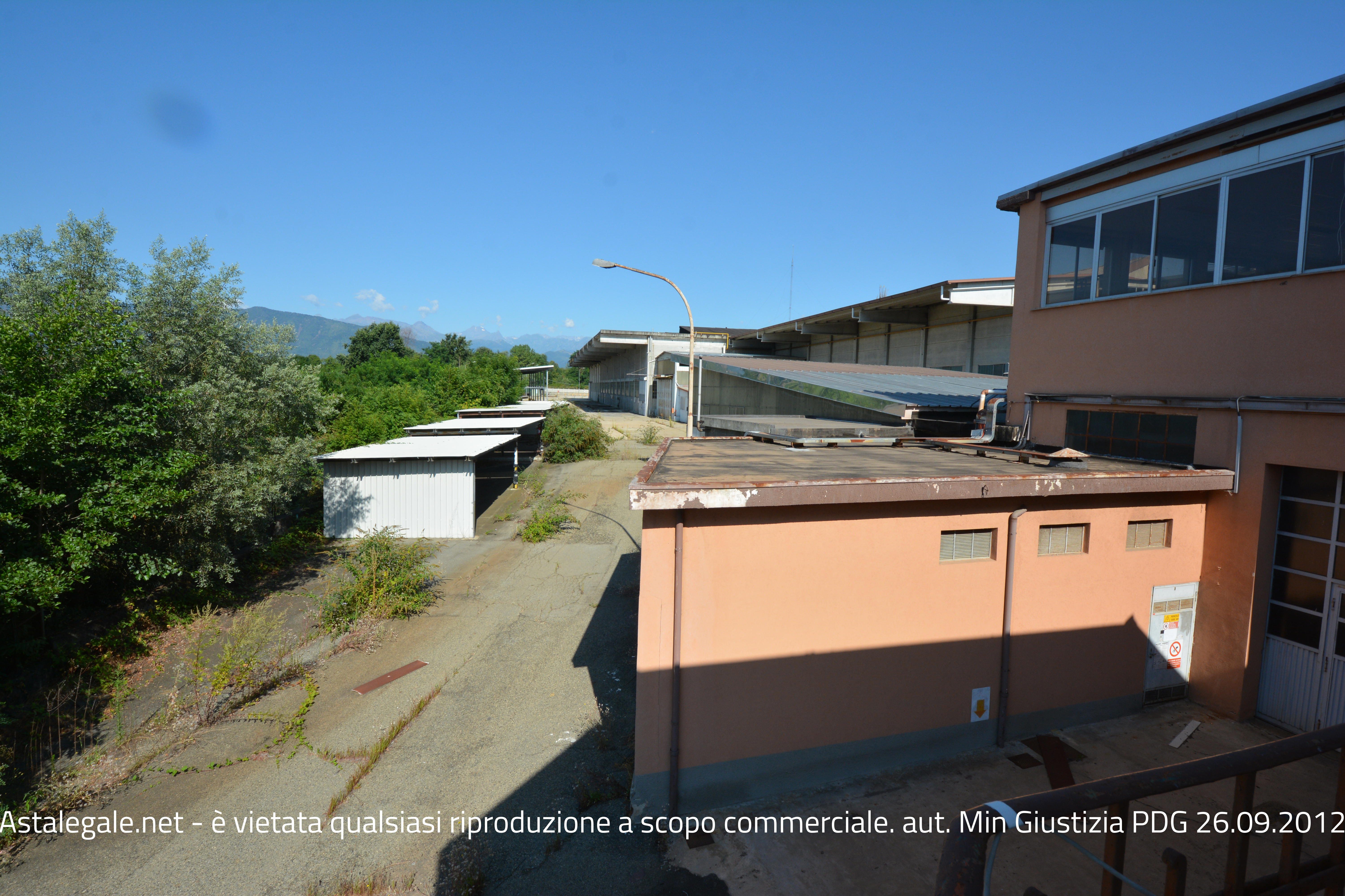 Locale commerciale in vendita a San Carlo Canavese