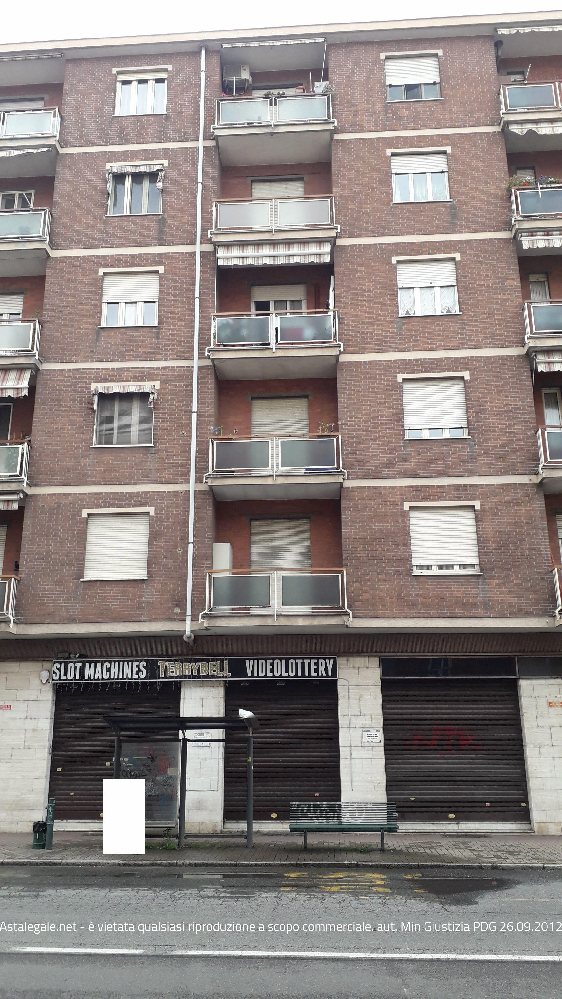 Locale commerciale in vendita a Moncalieri