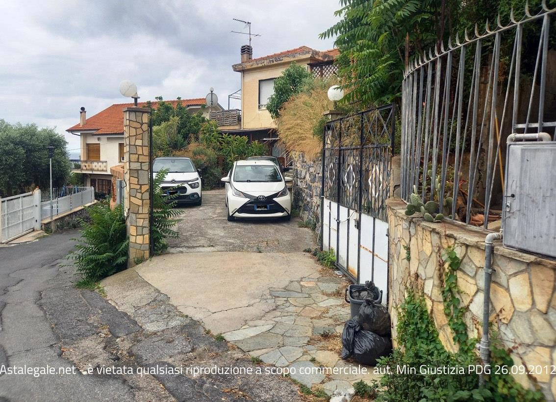 Casa indipendente in vendita a Albenga