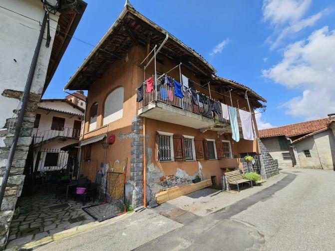 Villa in vendita a Palazzo Canavese