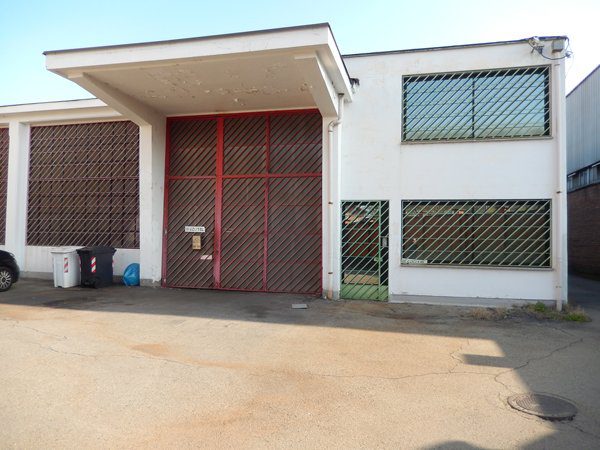 Locale commerciale in vendita a Druento