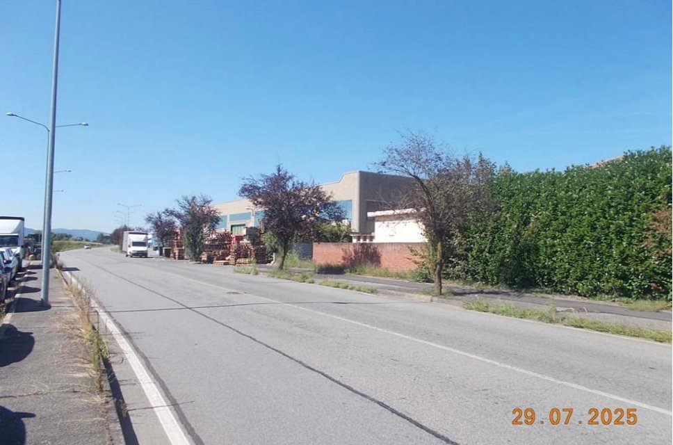 Locale commerciale in vendita a Volpiano