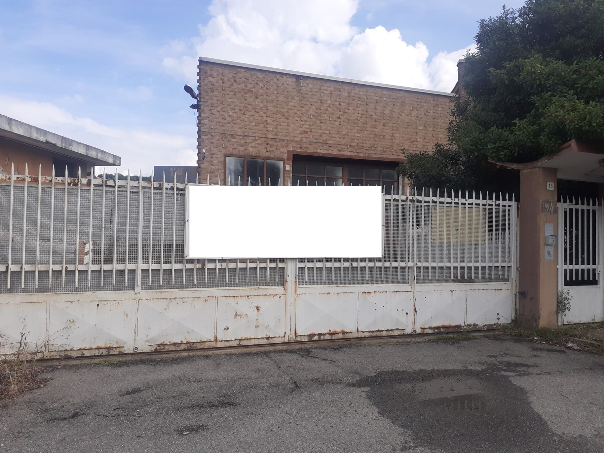 Locale commerciale in vendita a Moncalieri