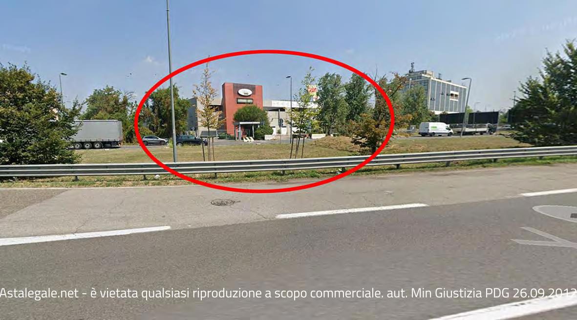 Locale commerciale in vendita a Milano