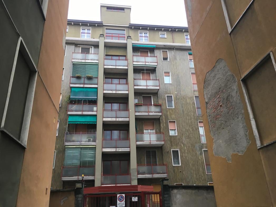 Locale commerciale in vendita a Milano