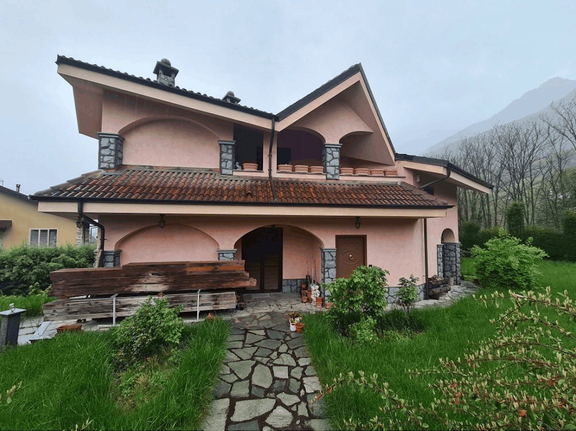 Villa in vendita a Chianocco