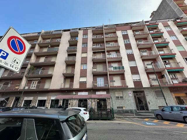 Locale commerciale in vendita a Torino