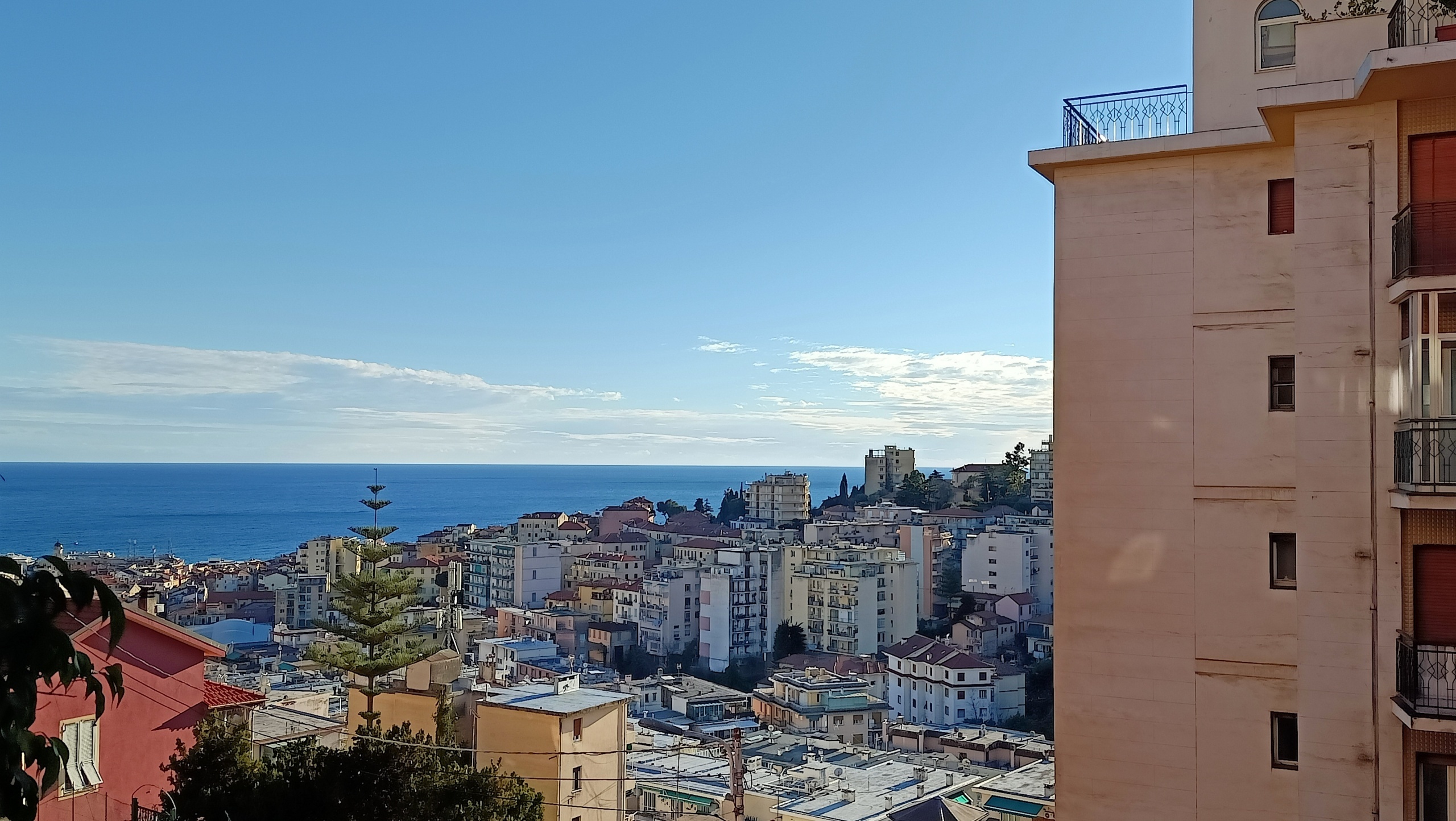 Trilocale vista mare a San Remo