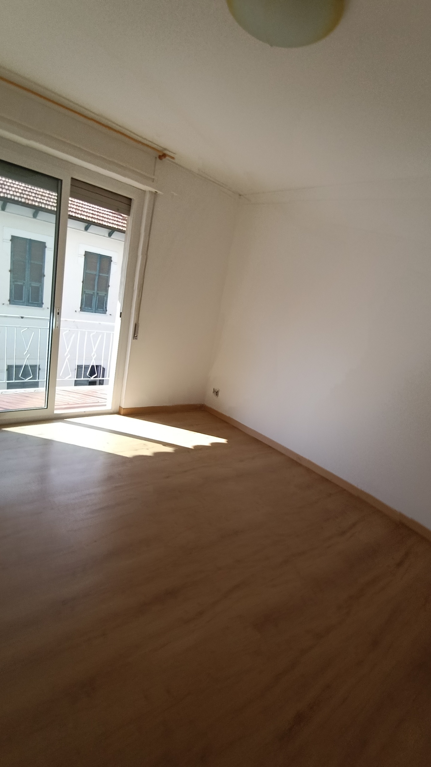 Quadrilocale da ristrutturare a San Remo